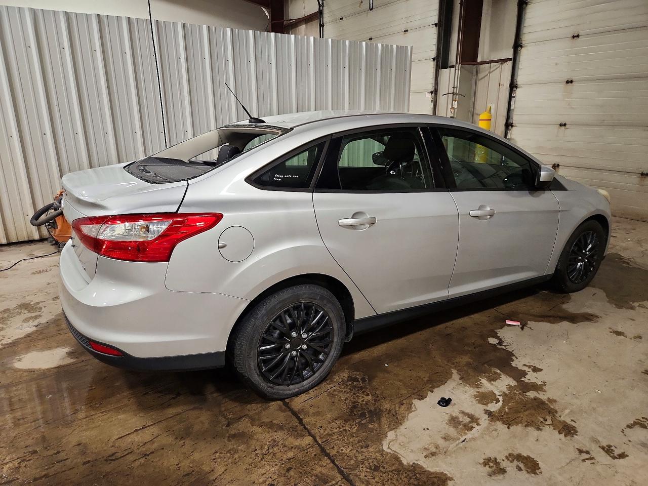 2012 Ford Focus Se Silver vin: 1FAHP3F2XCL193534