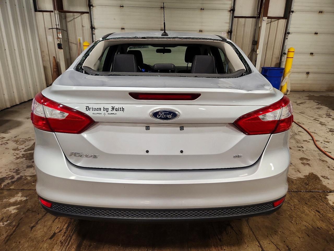 2012 Ford Focus Se Silver vin: 1FAHP3F2XCL193534