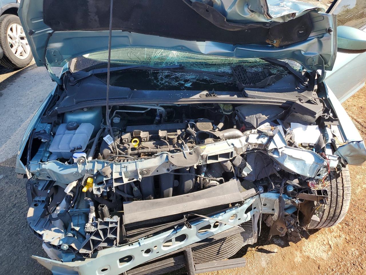 2012 Ford Focus Se Turquoise vin: 1FAHP3F2XCL219503
