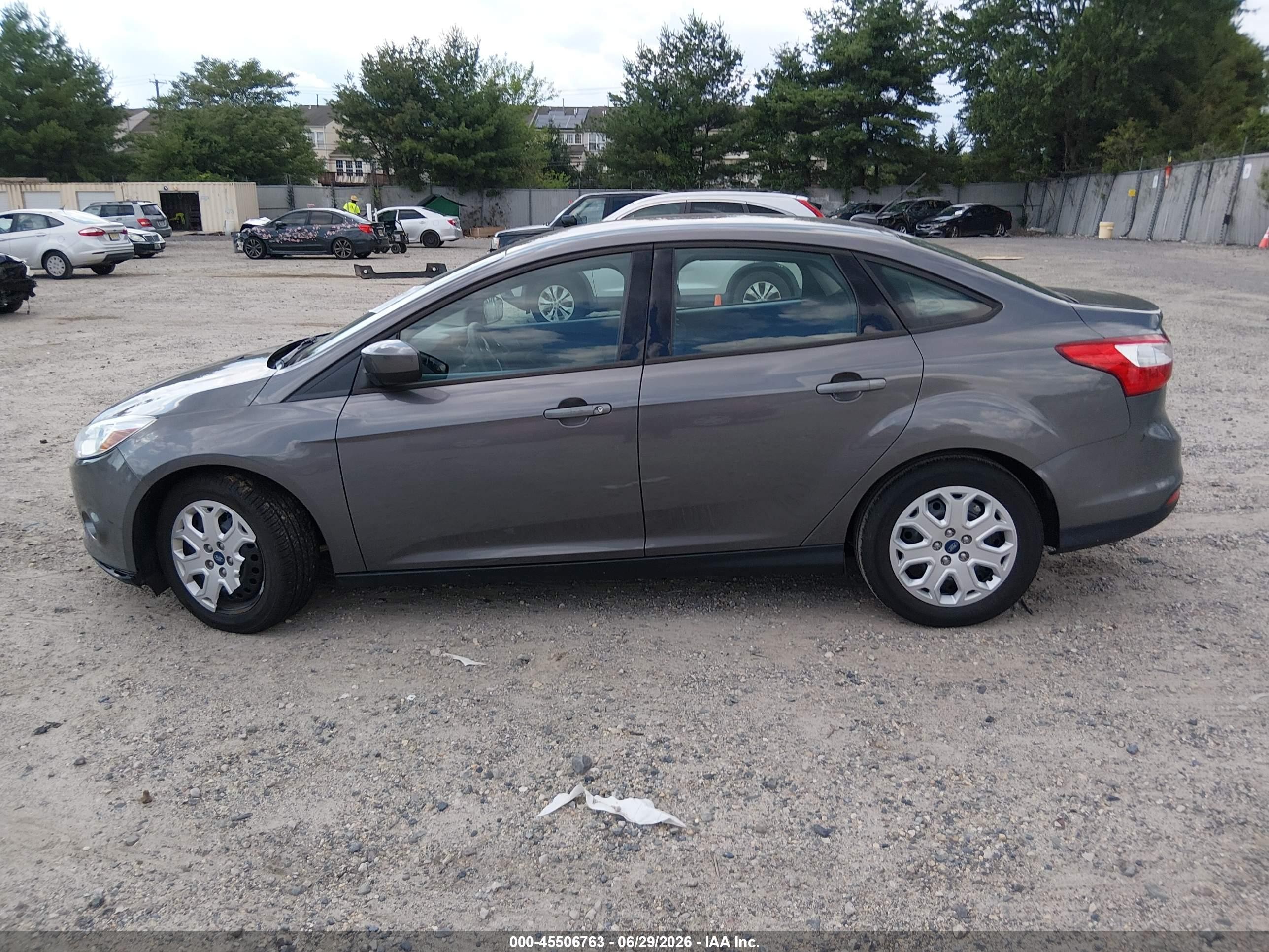 2012 Ford Focus Se Gray vin: 1FAHP3F2XCL230453