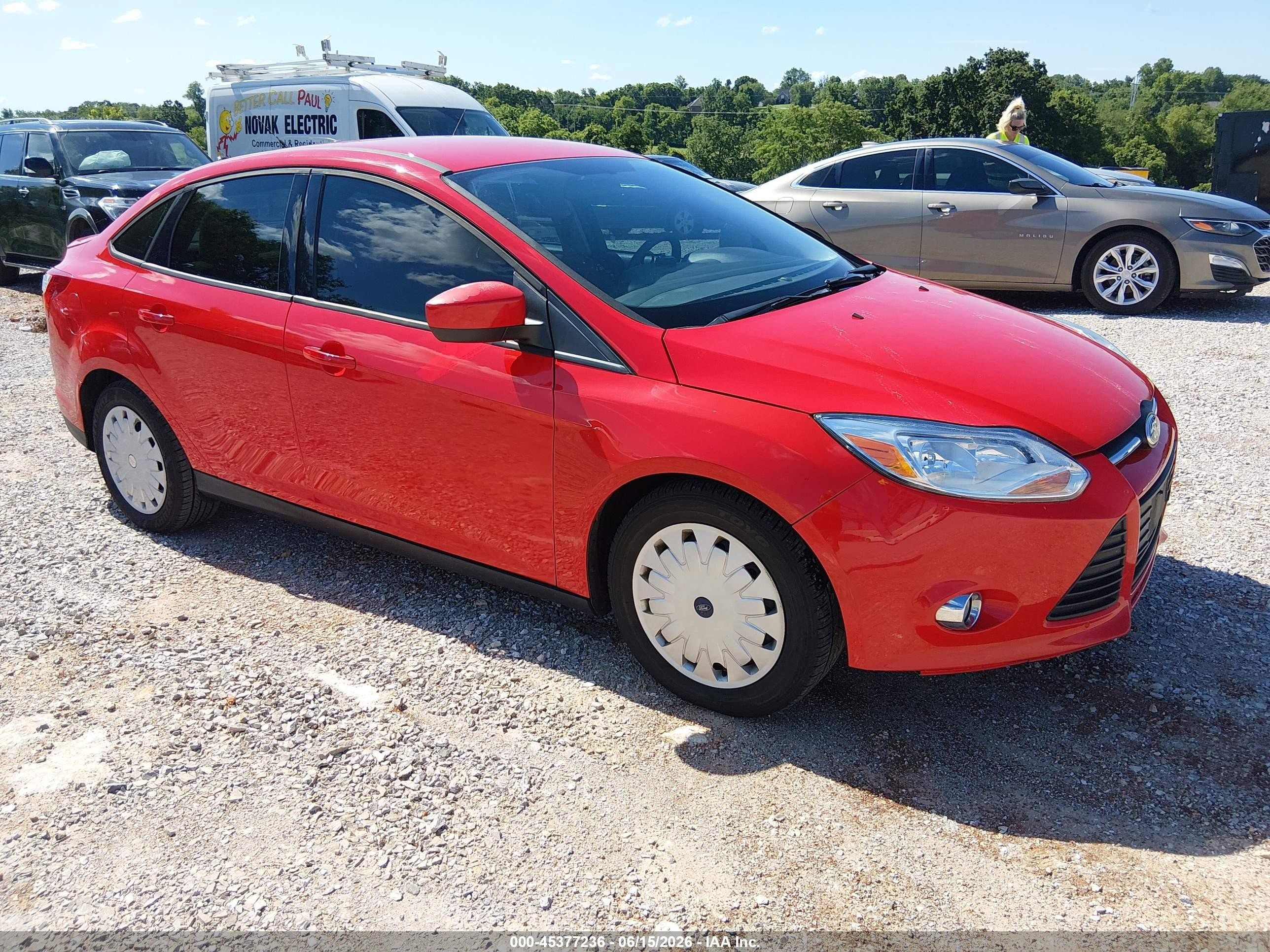 2012 Ford Focus Se Red vin: 1FAHP3F2XCL235586