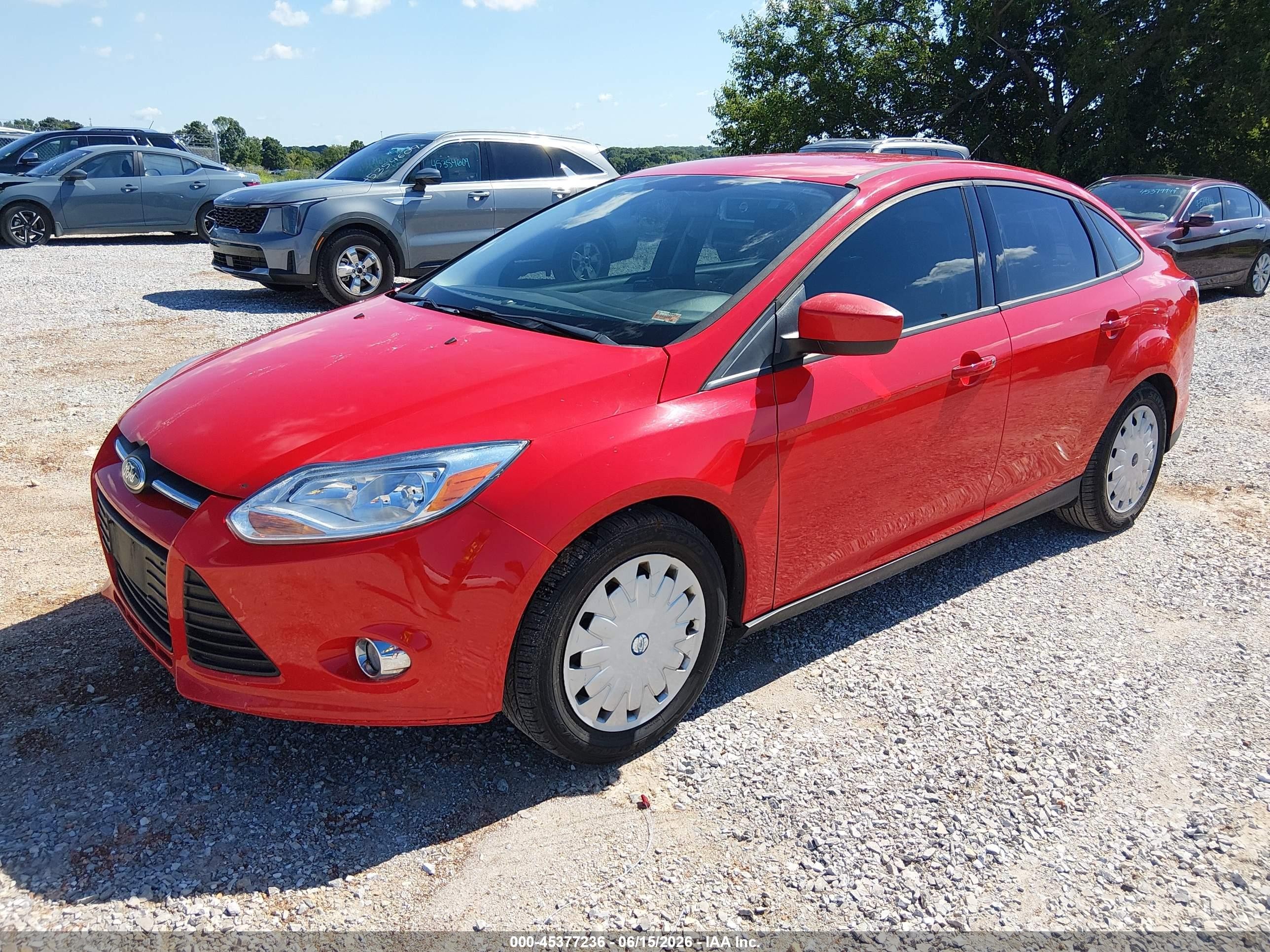 2012 Ford Focus Se Red vin: 1FAHP3F2XCL235586