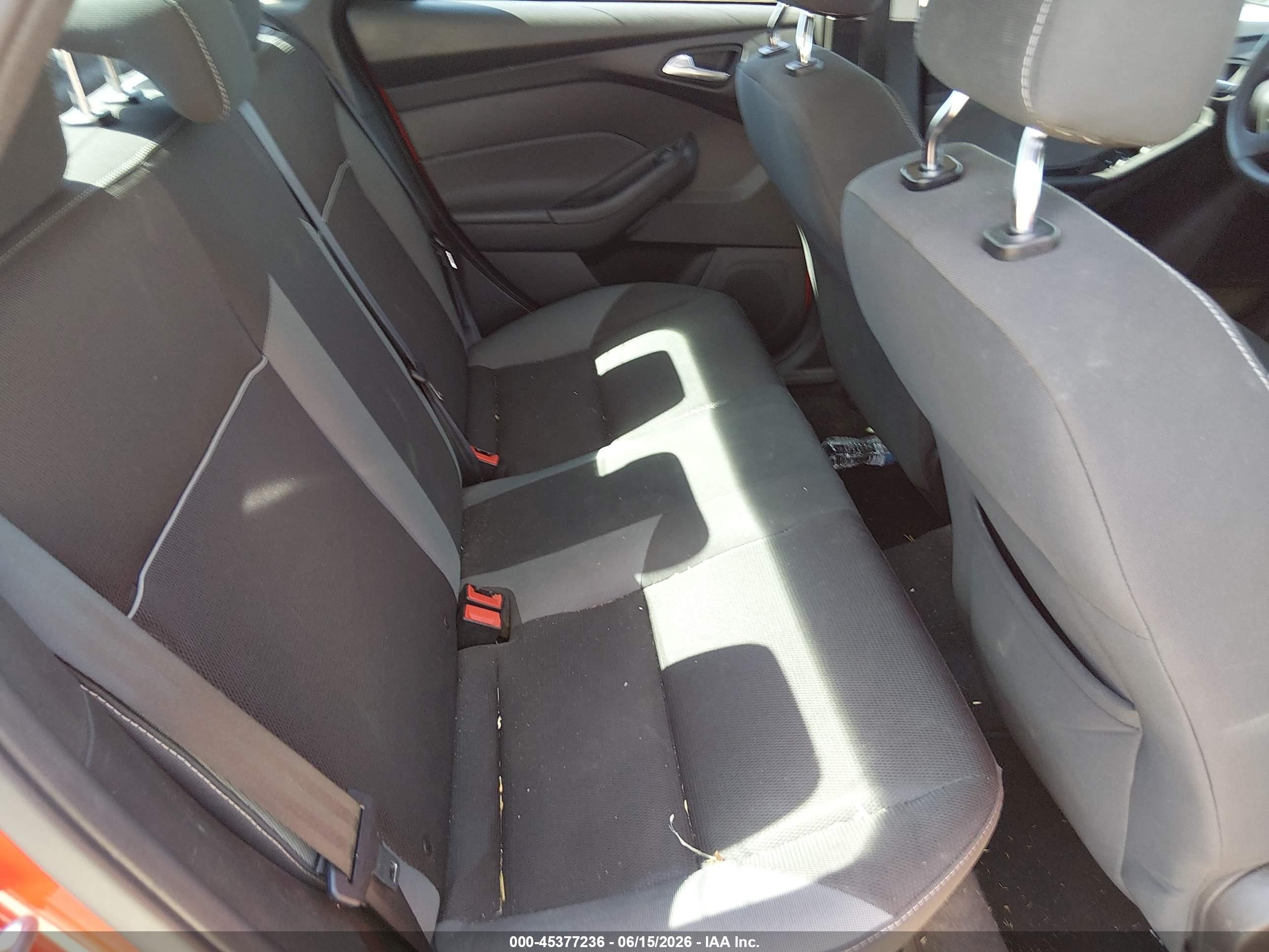 2012 Ford Focus Se Red vin: 1FAHP3F2XCL235586