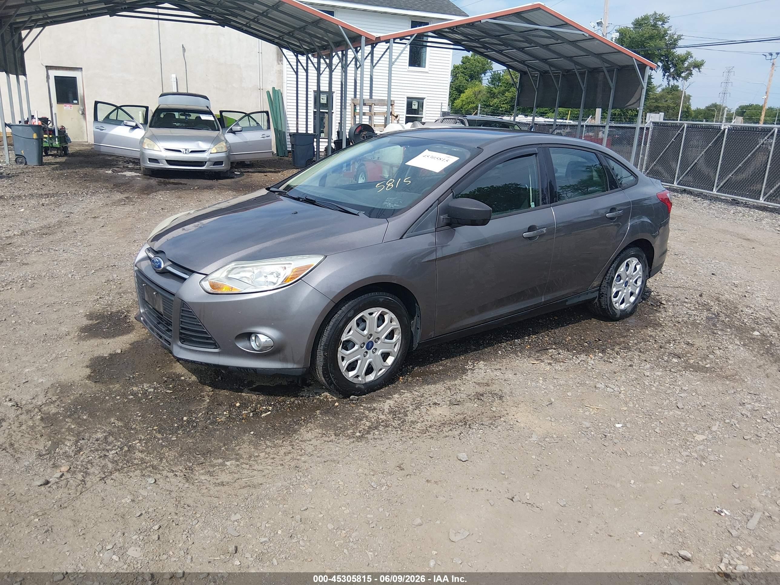 2012 Ford Focus Se Gray vin: 1FAHP3F2XCL253876