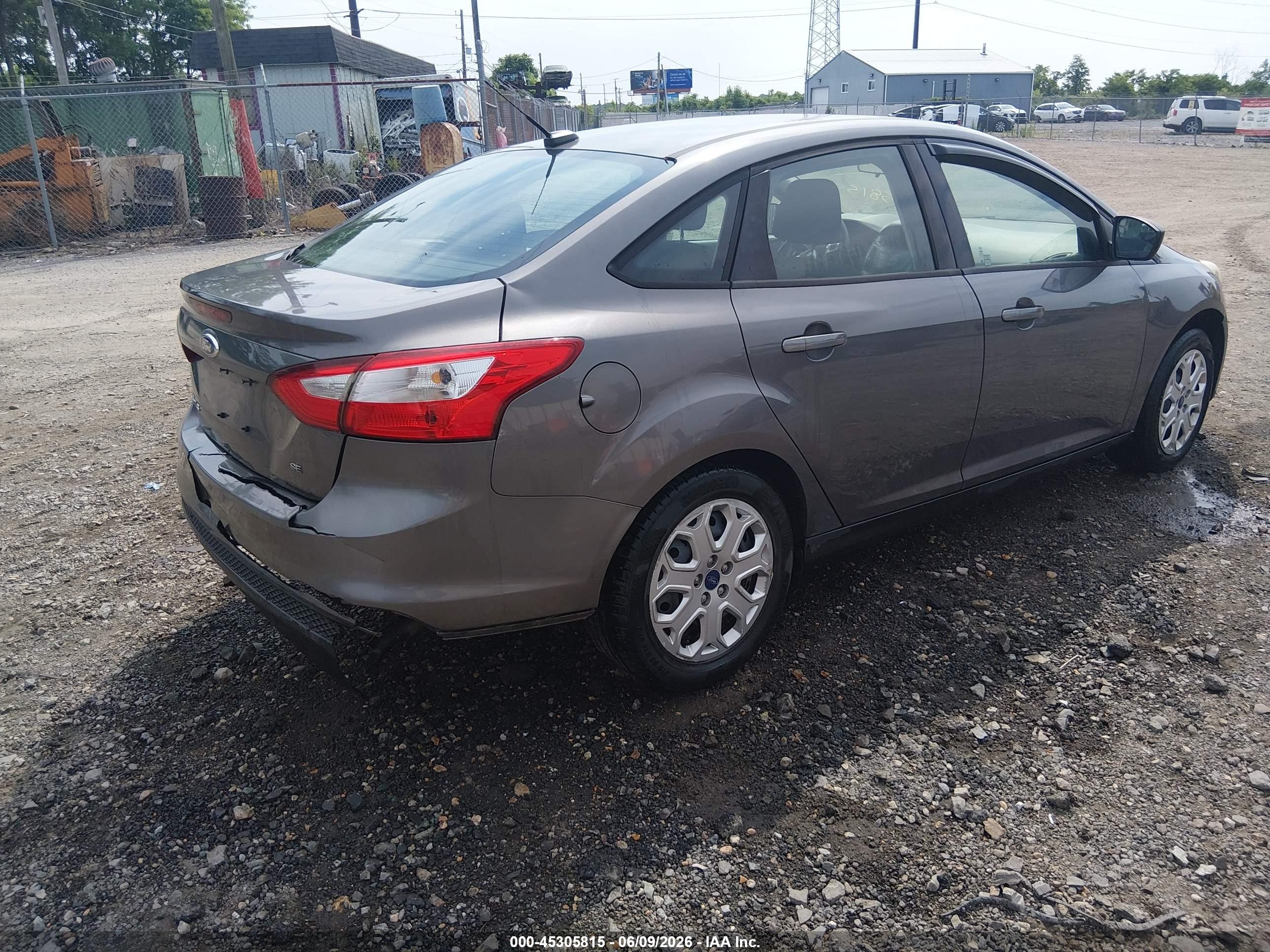 2012 Ford Focus Se Gray vin: 1FAHP3F2XCL253876