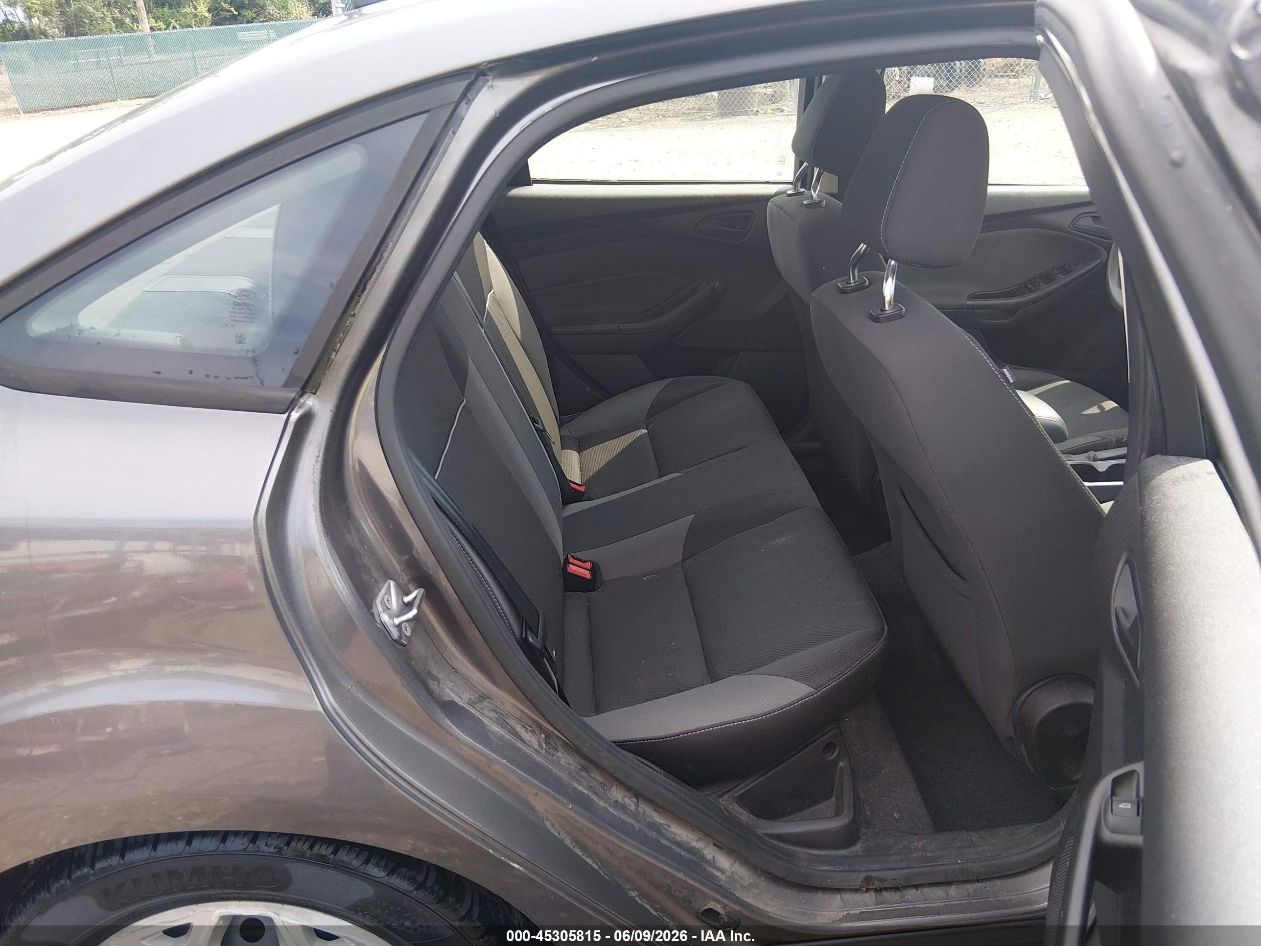 2012 Ford Focus Se Gray vin: 1FAHP3F2XCL253876
