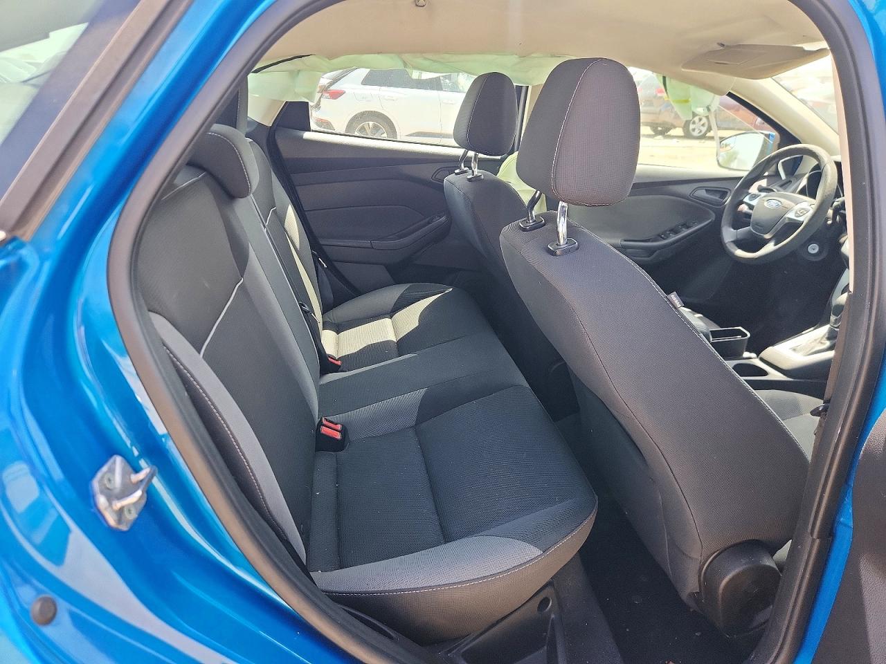2012 Ford Focus Se Синий vin: 1FAHP3F2XCL260987