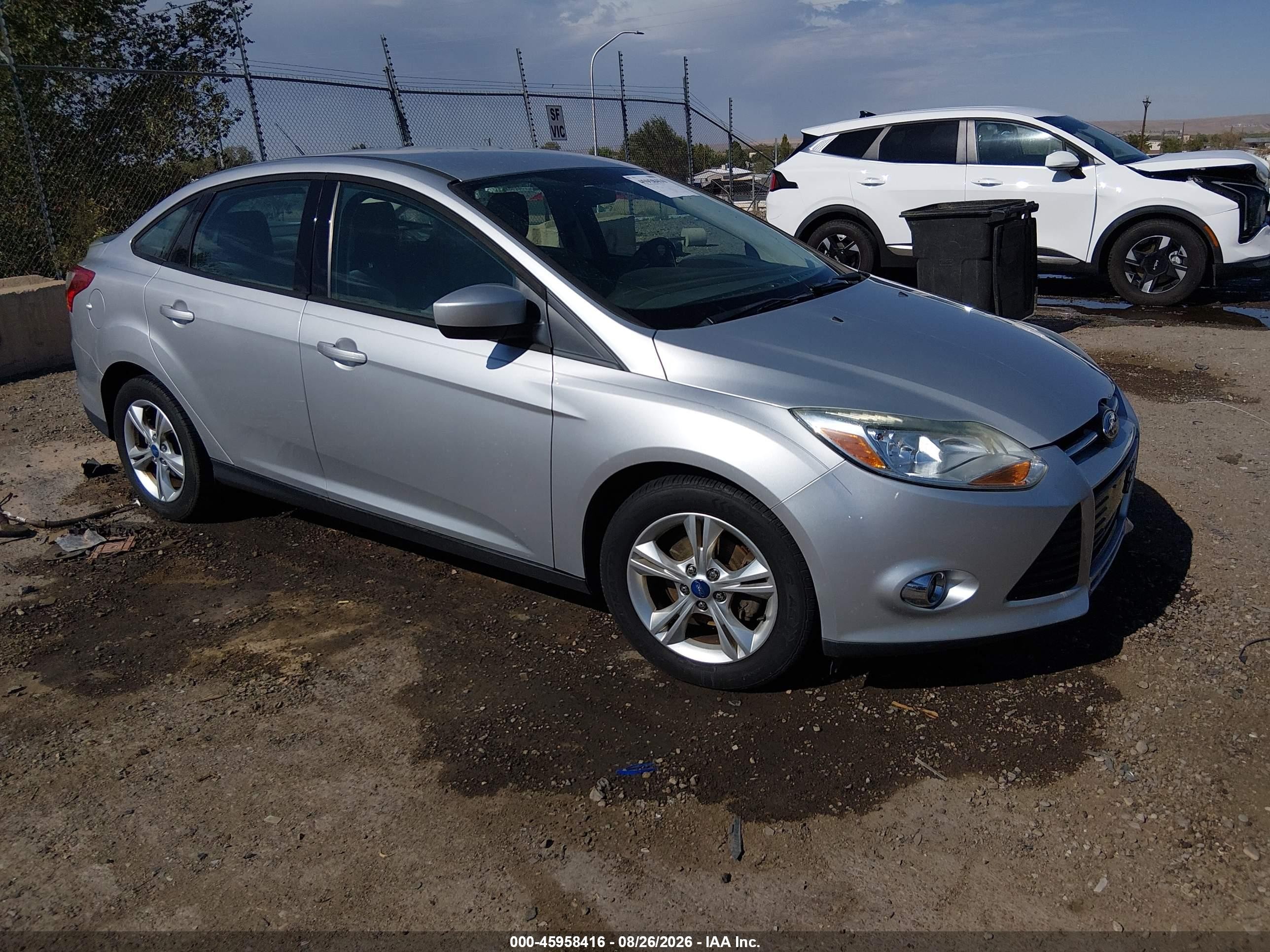 2012 Ford Focus Se Silver vin: 1FAHP3F2XCL261833