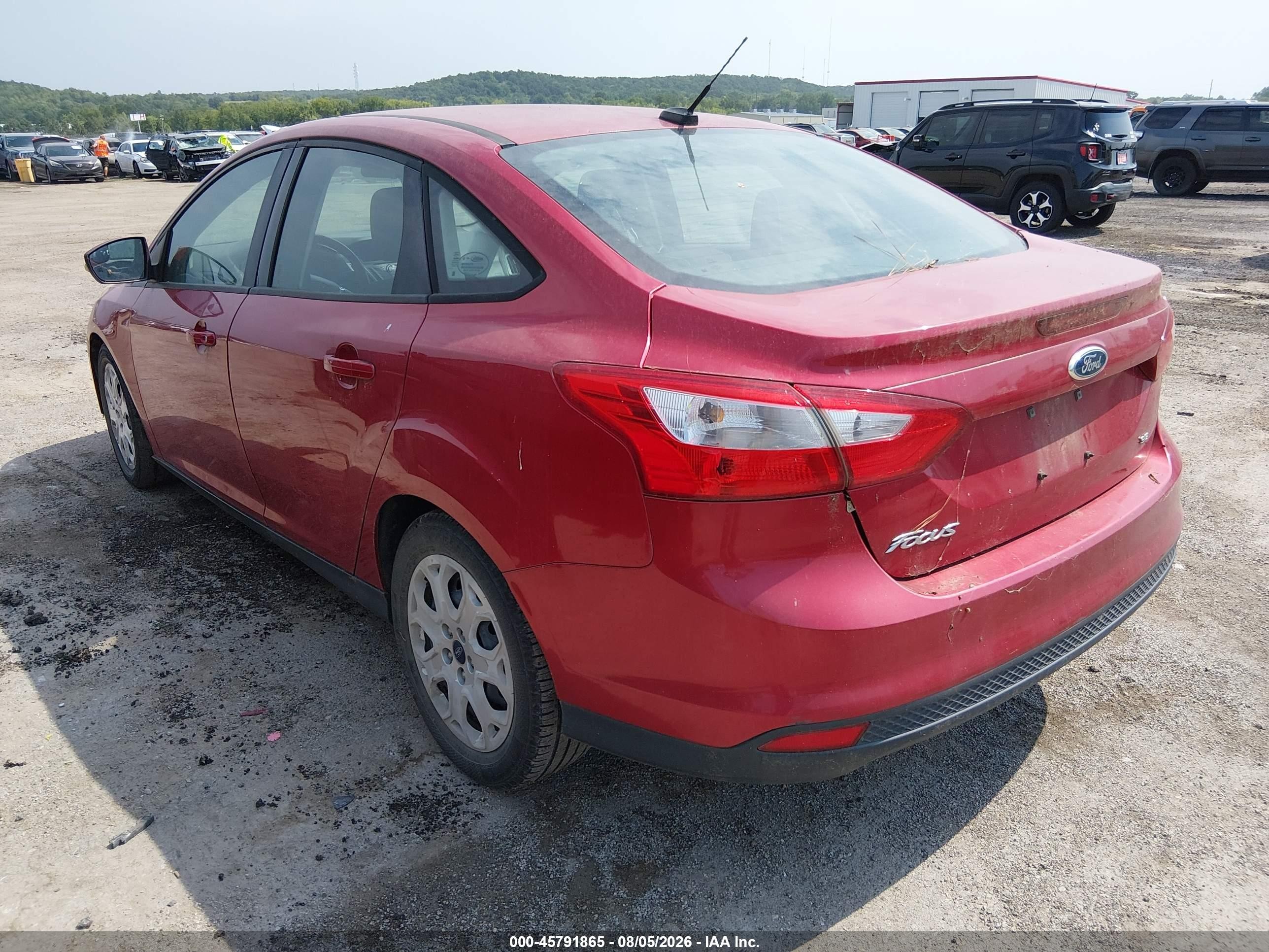 2012 Ford Focus Se Red vin: 1FAHP3F2XCL262187