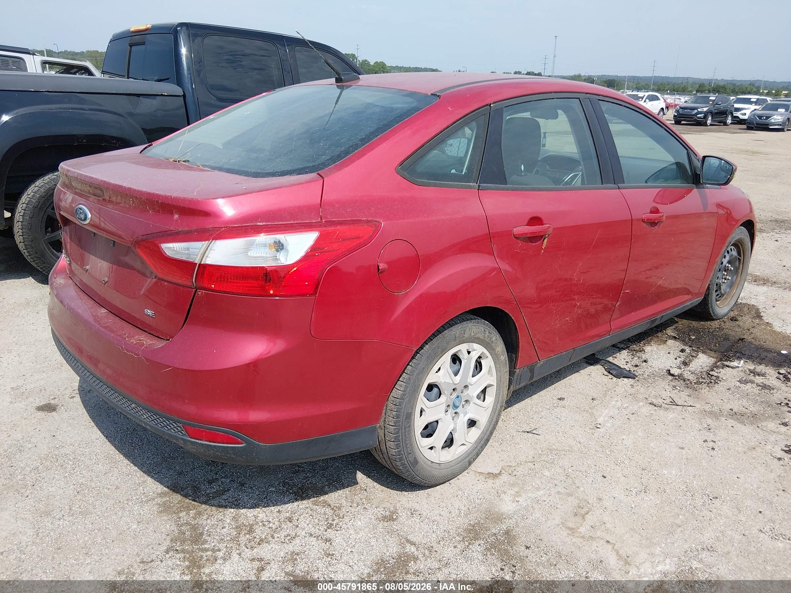 2012 Ford Focus Se Red vin: 1FAHP3F2XCL262187