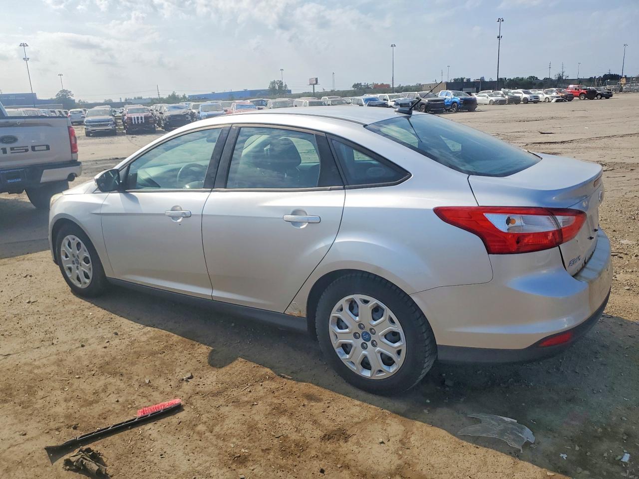 2012 Ford Focus Se Silver vin: 1FAHP3F2XCL266868