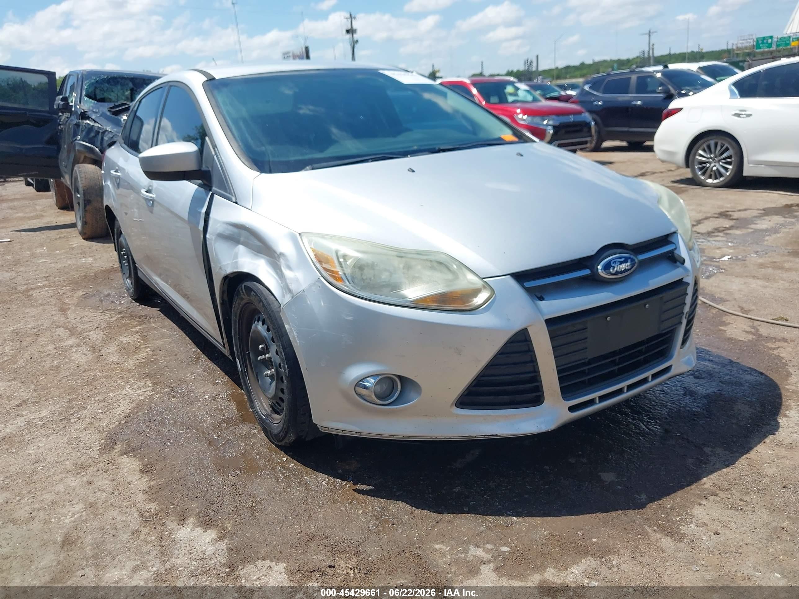 2012 Ford Focus Se Silver vin: 1FAHP3F2XCL273027
