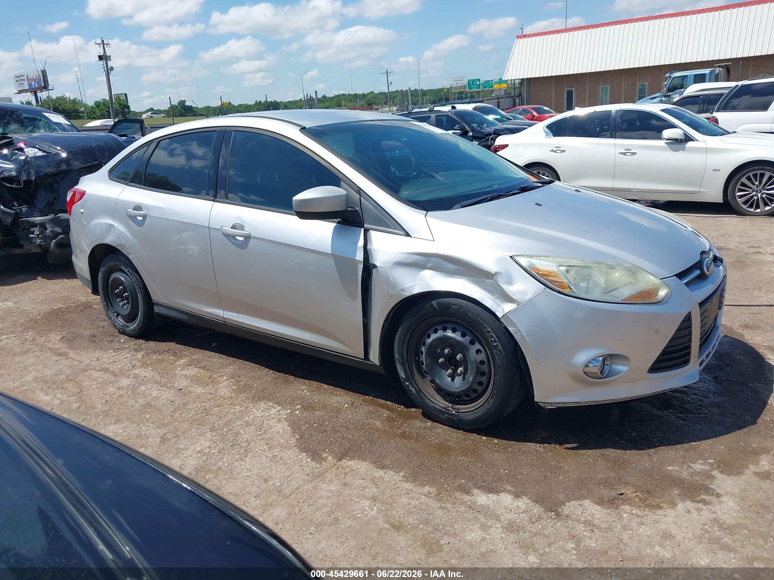 2012 Ford Focus Se Silver vin: 1FAHP3F2XCL273027