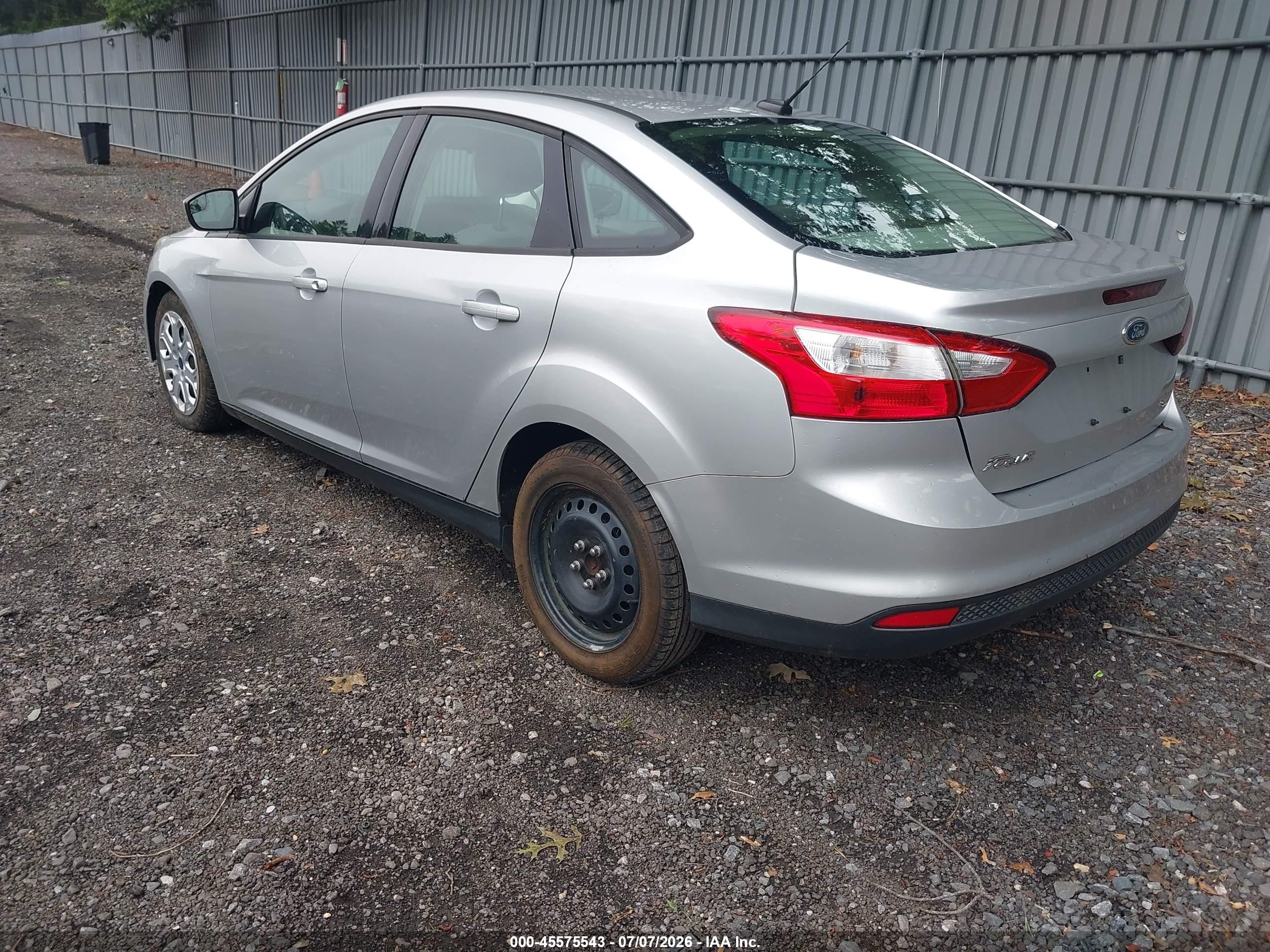 2012 Ford Focus Se Silver vin: 1FAHP3F2XCL292323