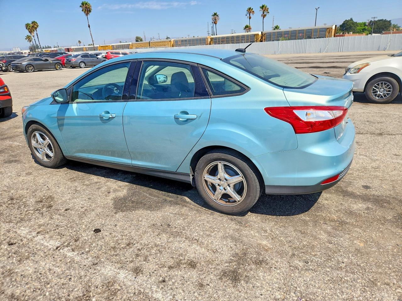 2012 Ford Focus Se Teal vin: 1FAHP3F2XCL319973