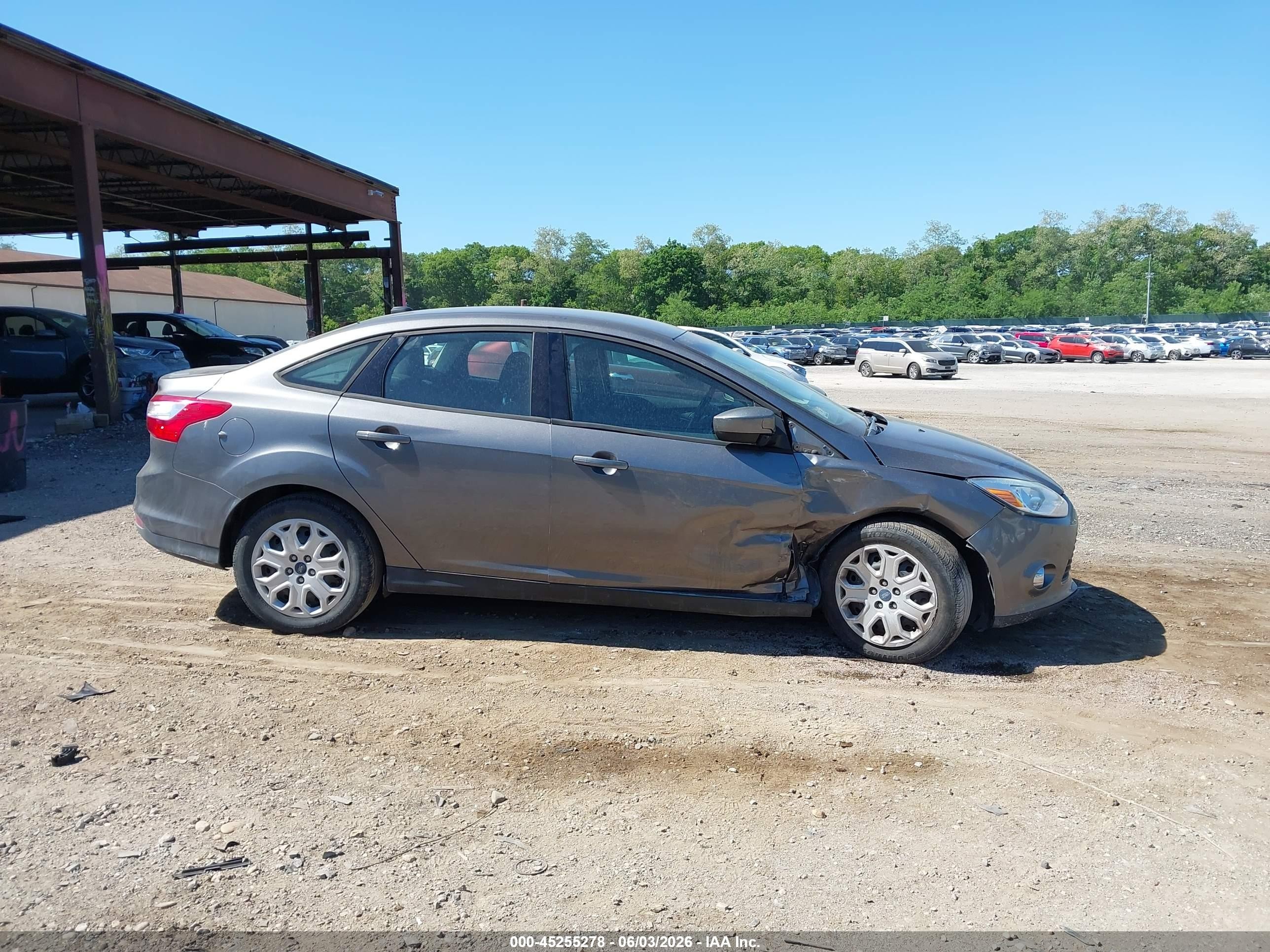 2012 Ford Focus Se Gray vin: 1FAHP3F2XCL355548