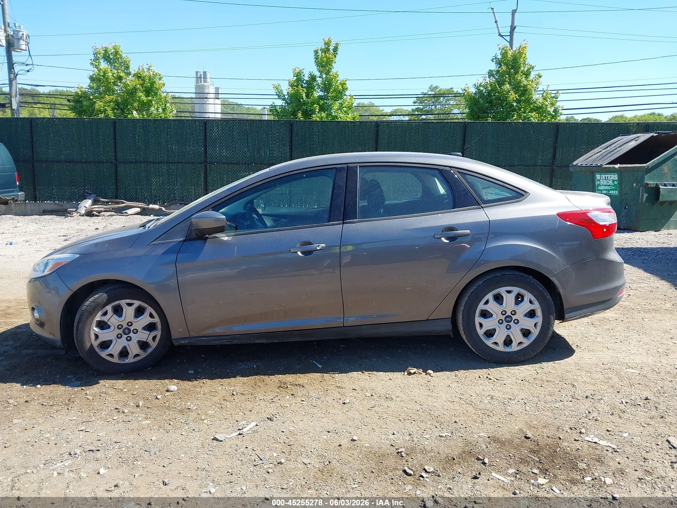 2012 Ford Focus Se Gray vin: 1FAHP3F2XCL355548