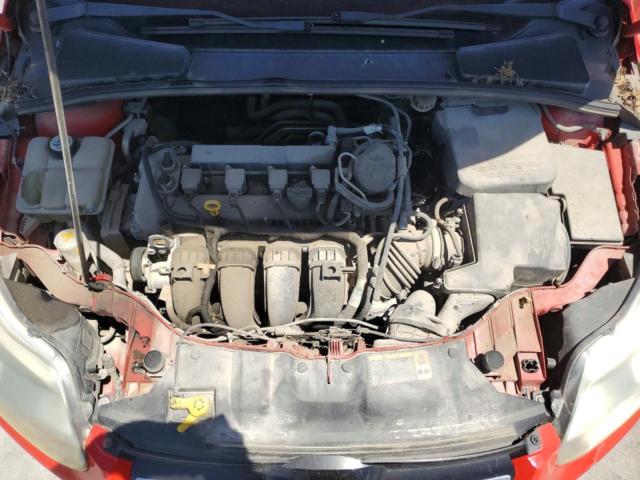 2012 Ford Focus Se Red vin: 1FAHP3F2XCL391496