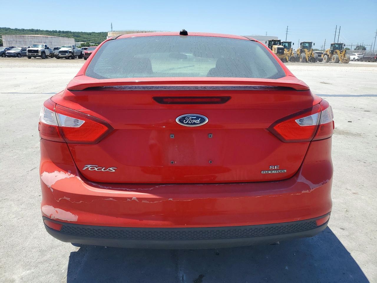 2012 Ford Focus Se Red vin: 1FAHP3F2XCL391496