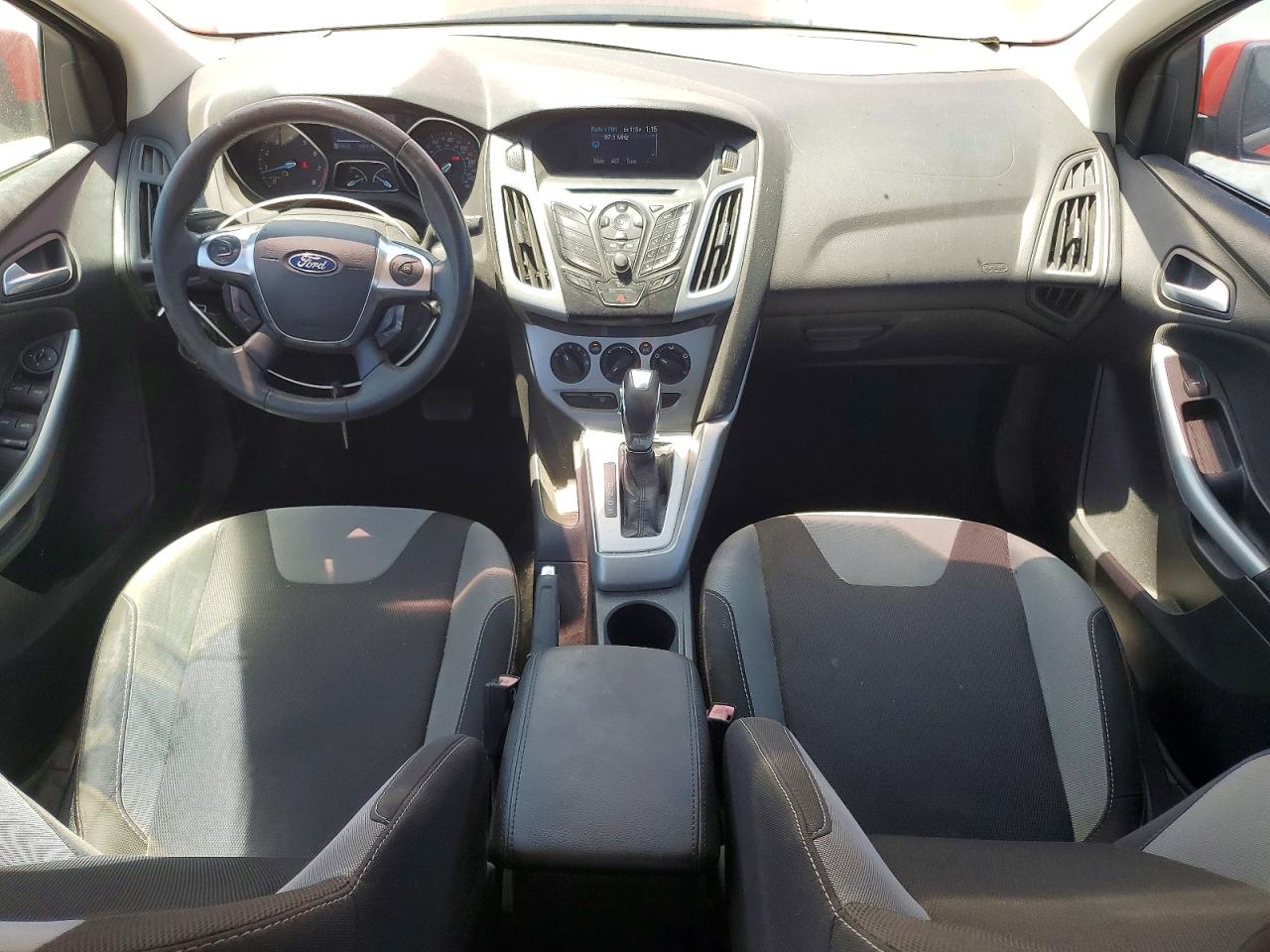 2012 Ford Focus Se Red vin: 1FAHP3F2XCL391496