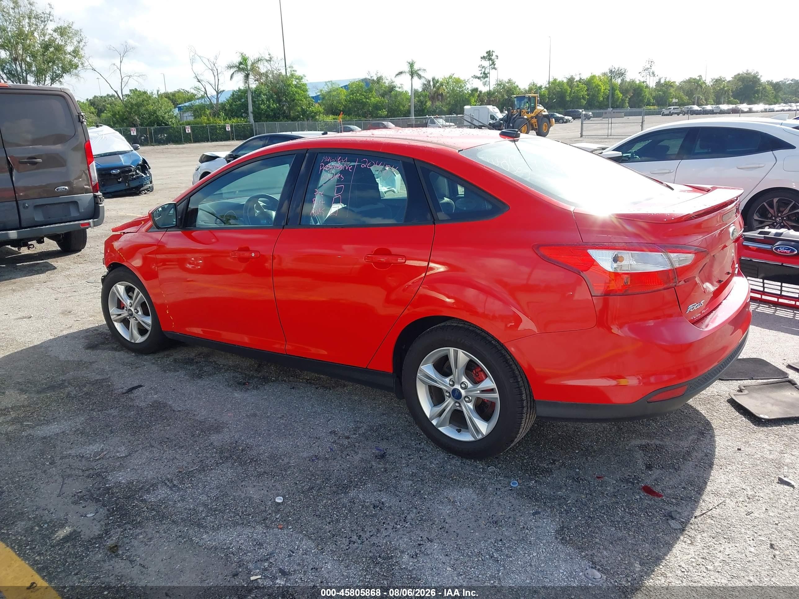 2012 Ford Focus Se Red vin: 1FAHP3F2XCL408149