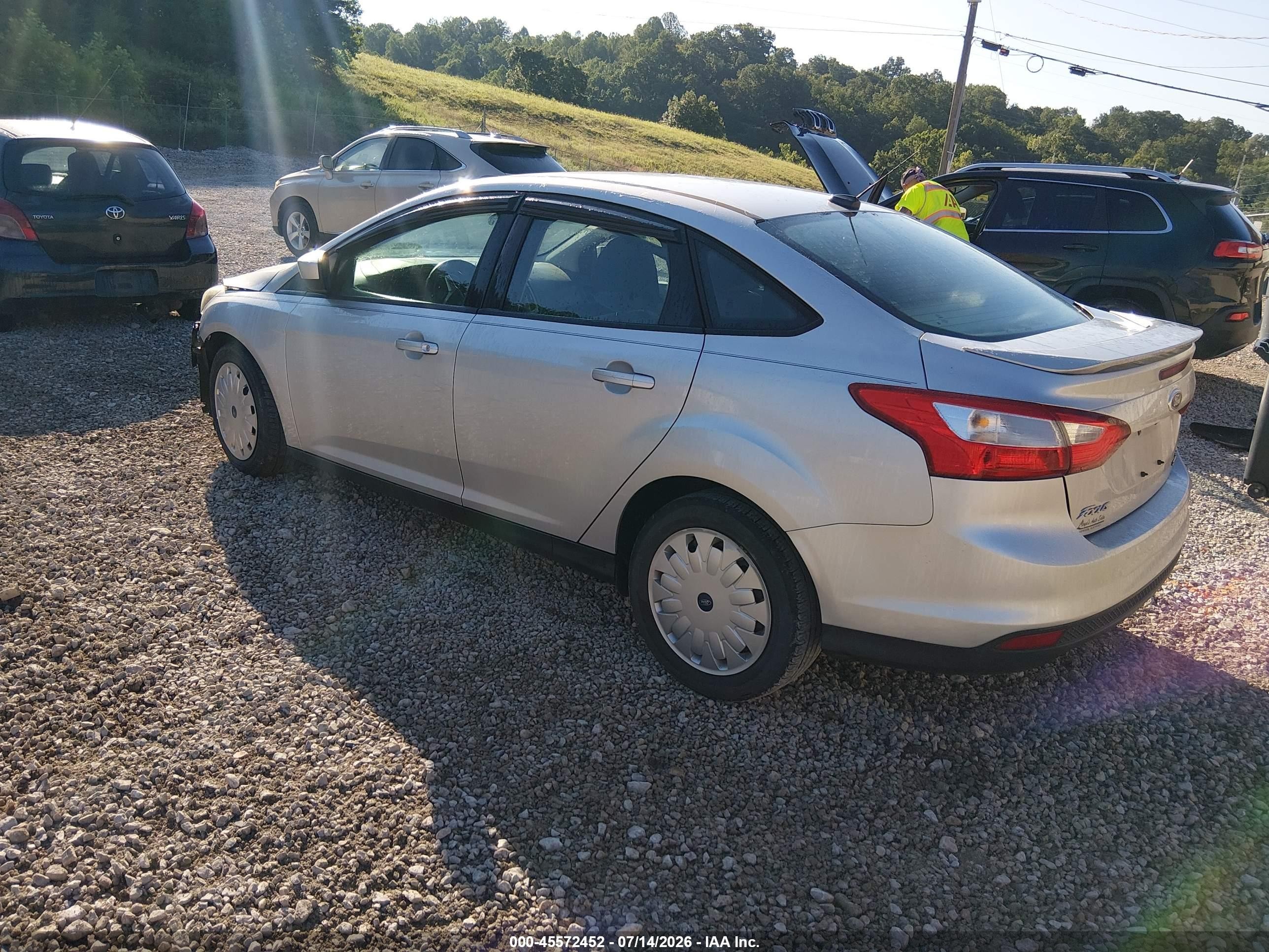 2012 Ford Focus Se Silver vin: 1FAHP3F2XCL413674