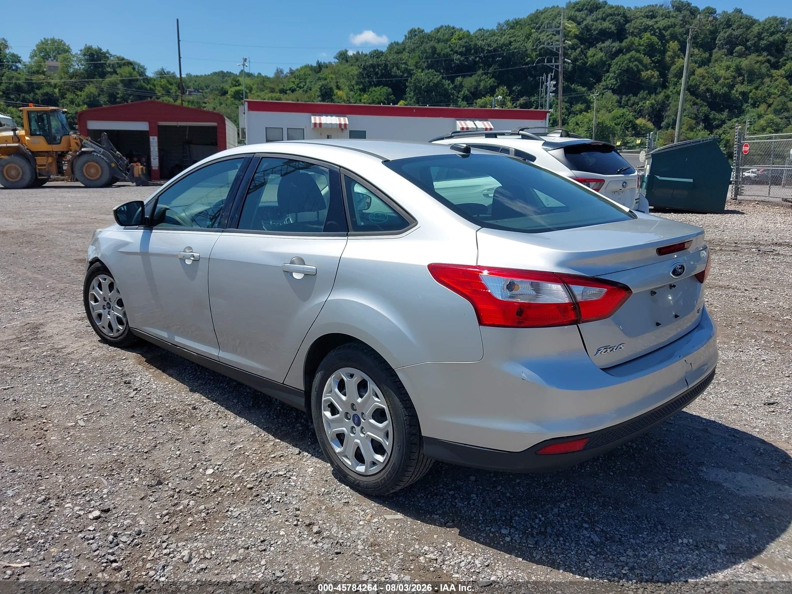 2012 Ford Focus Se Серебряный vin: 1FAHP3F2XCL447100