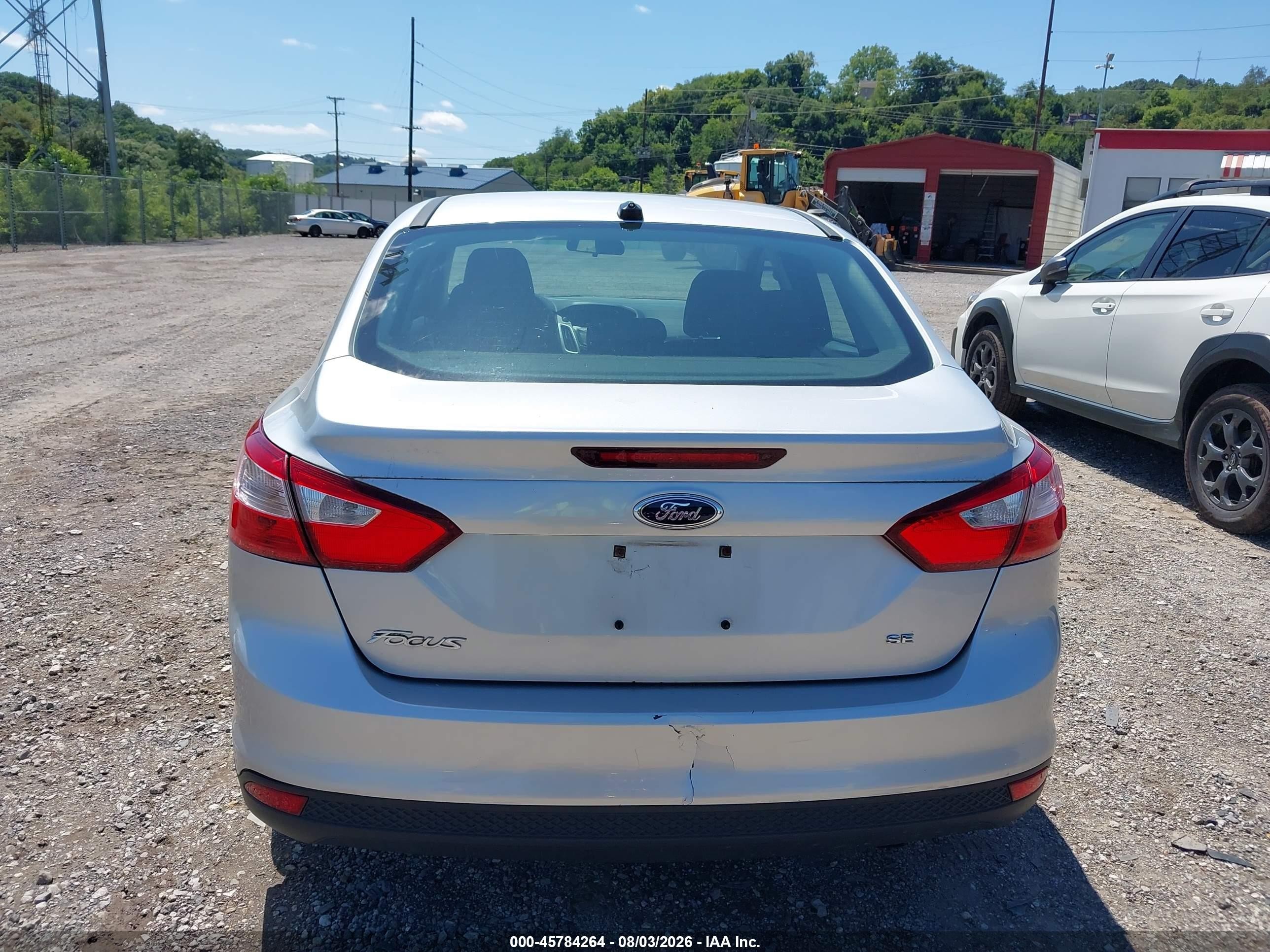 2012 Ford Focus Se Серебряный vin: 1FAHP3F2XCL447100