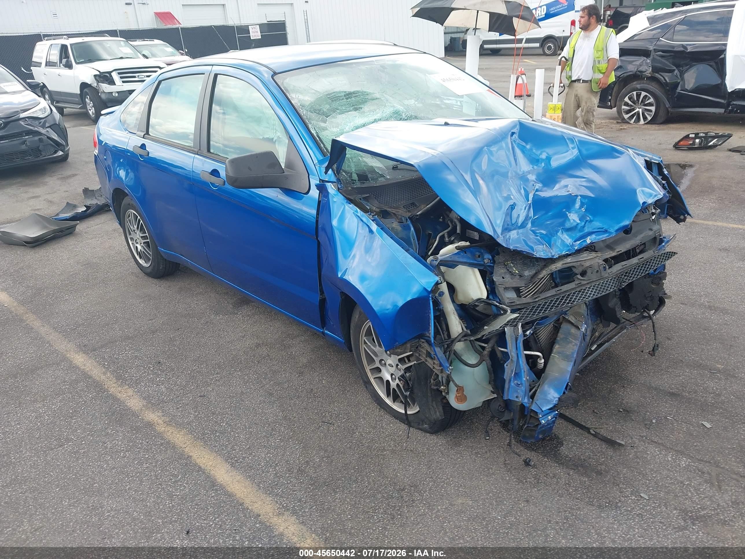 2010 Ford Focus Se Синий vin: 1FAHP3FN0AW116015
