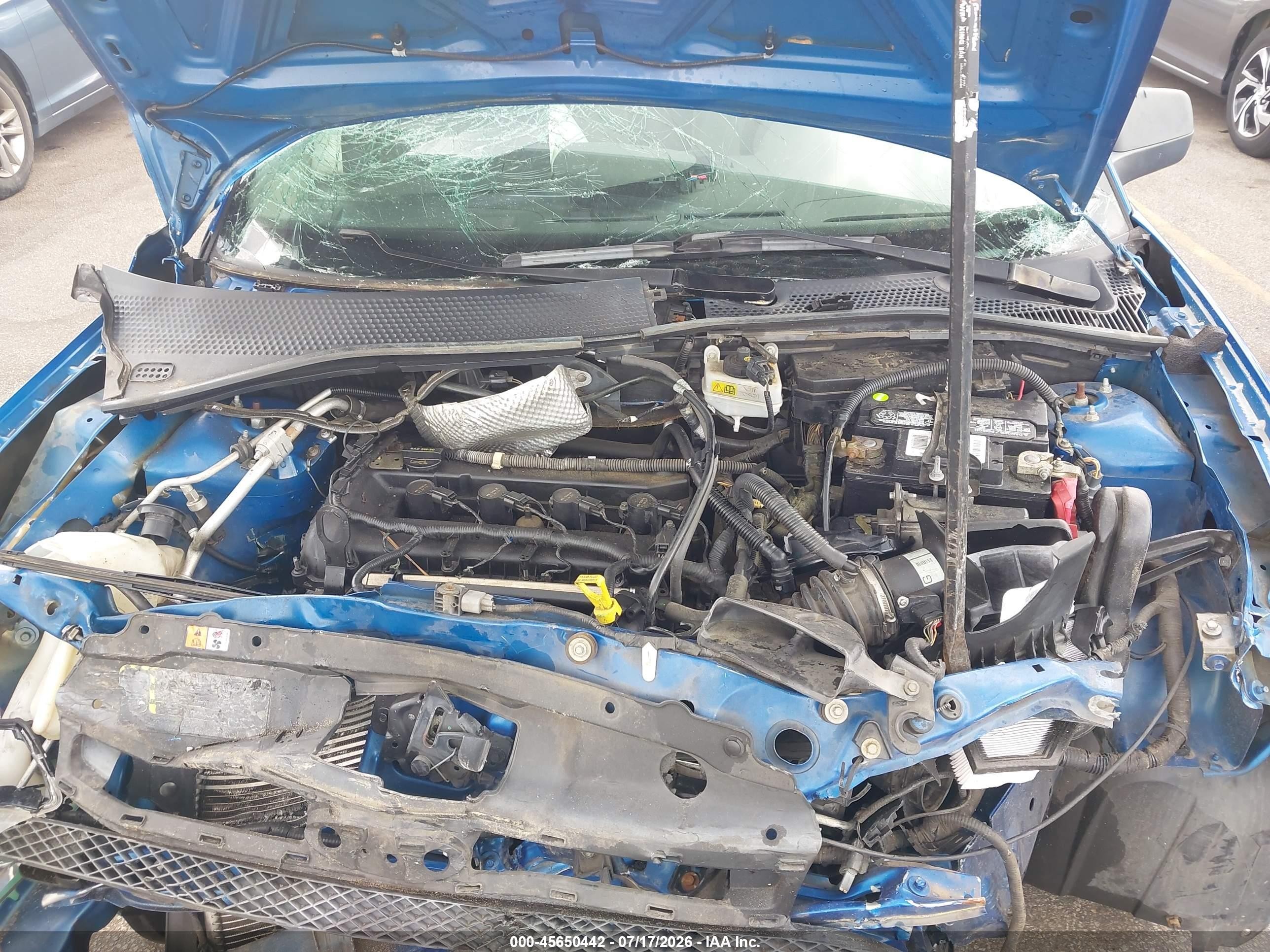 2010 Ford Focus Se Синий vin: 1FAHP3FN0AW116015