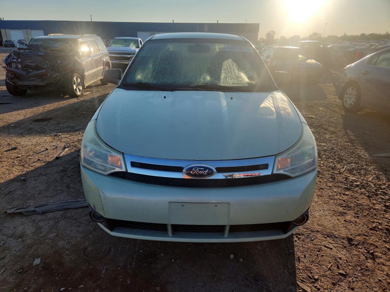 2010 Ford Focus Se Зеленый vin: 1FAHP3FN0AW139892