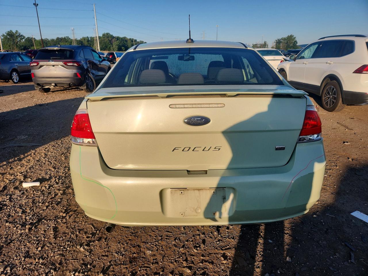 2010 Ford Focus Se Зеленый vin: 1FAHP3FN0AW139892