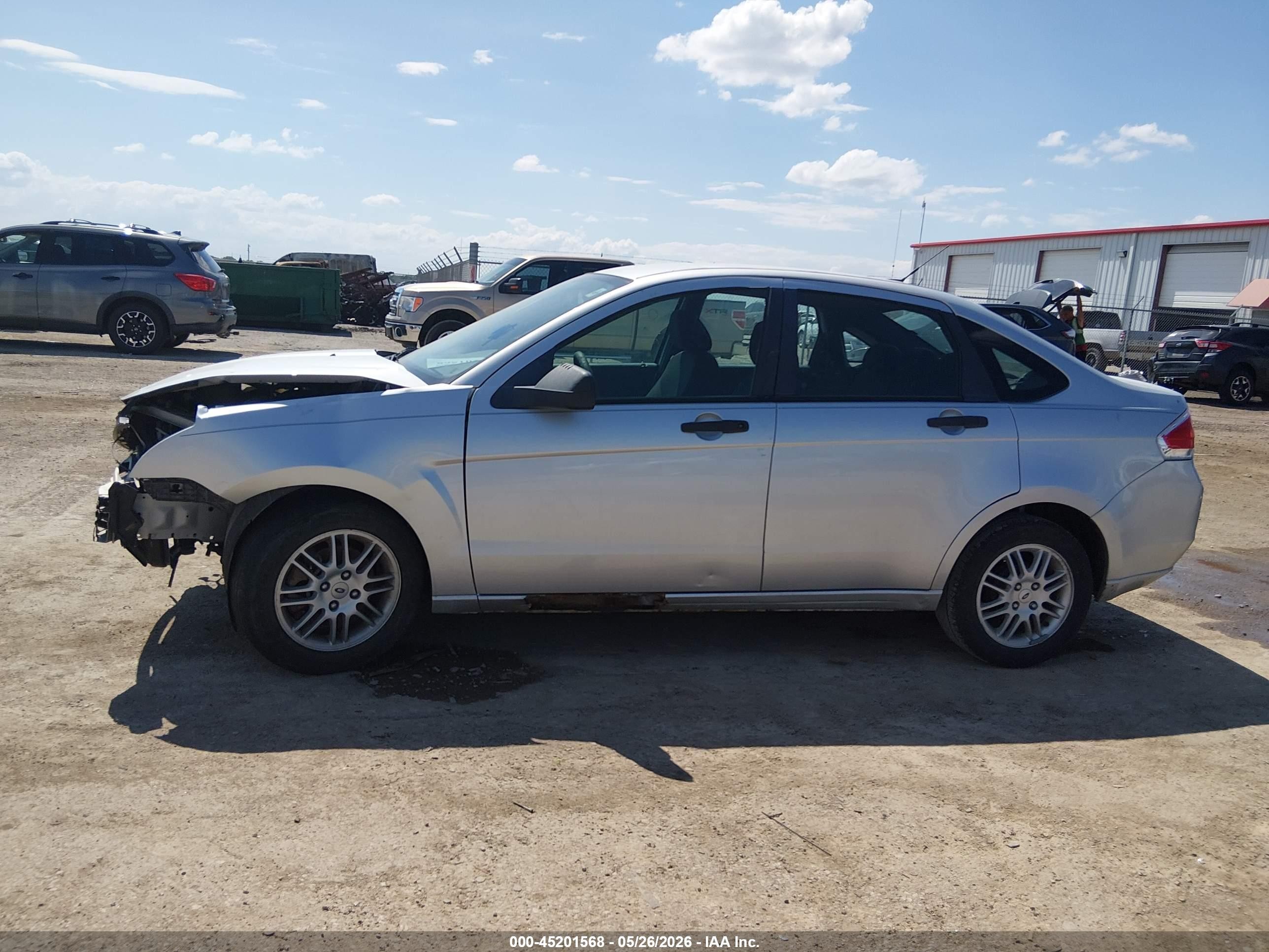 2010 Ford Focus Se Серый vin: 1FAHP3FN0AW168437