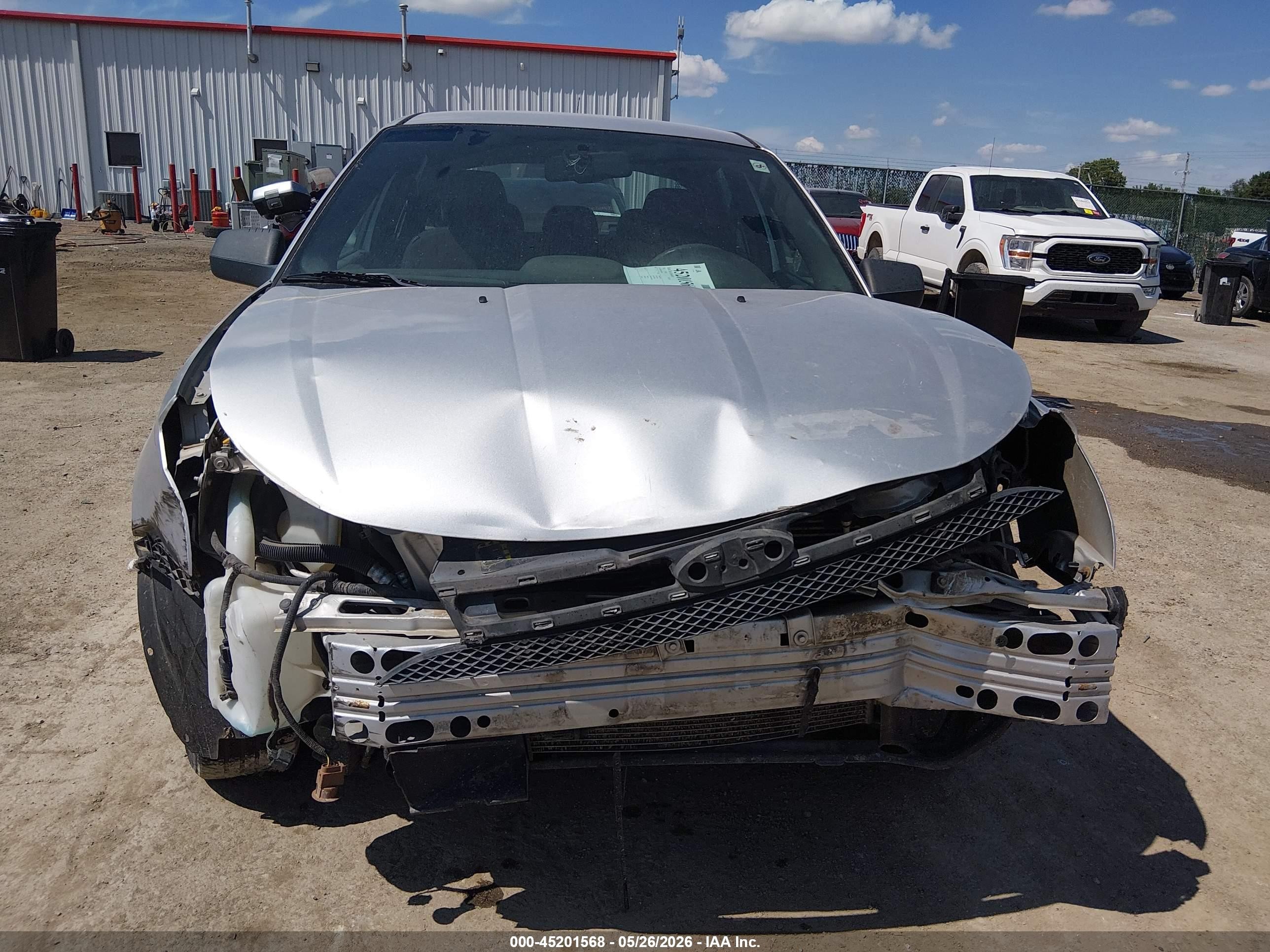 2010 Ford Focus Se Серый vin: 1FAHP3FN0AW168437
