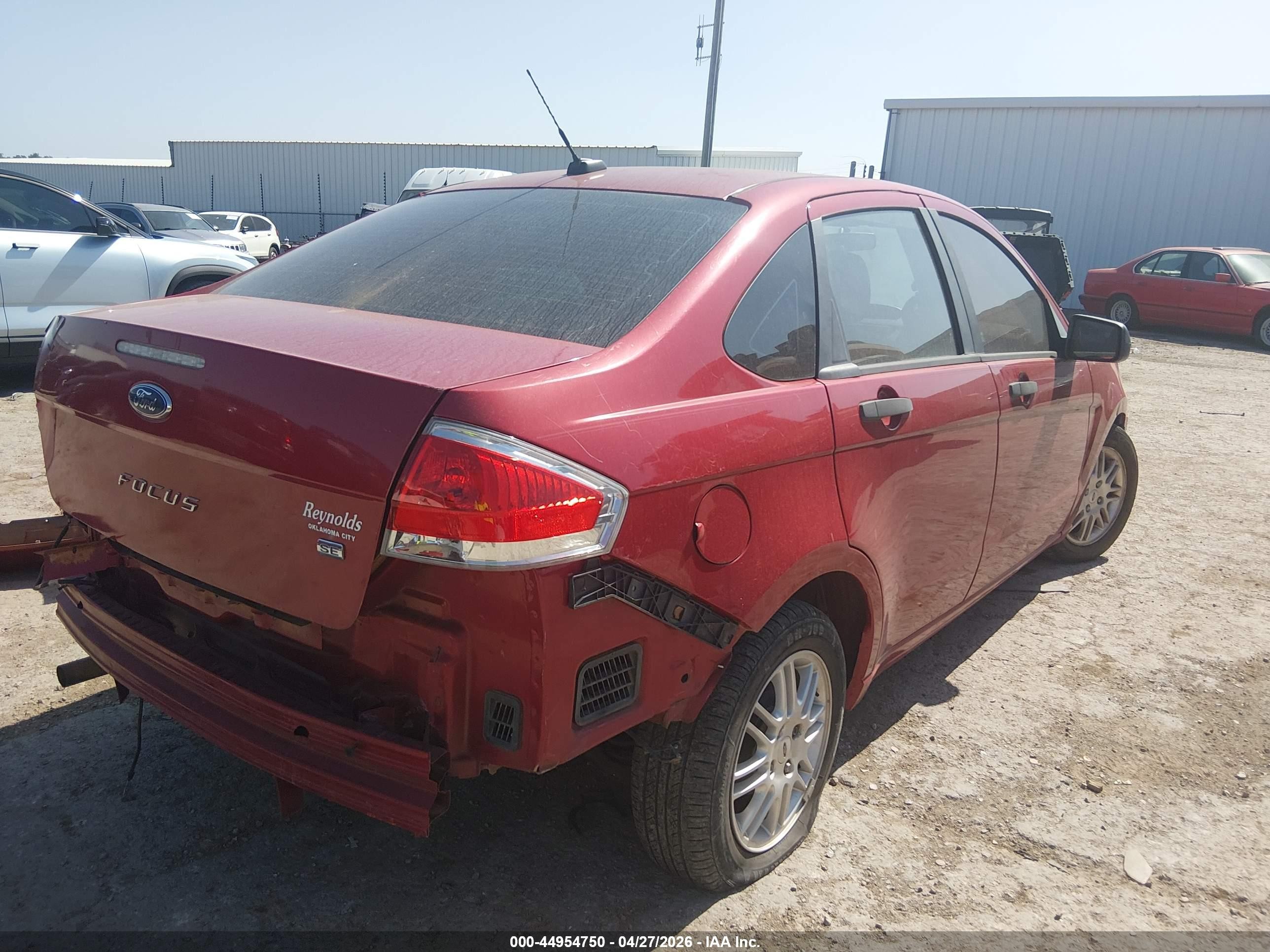 2010 Ford Focus Se Red vin: 1FAHP3FN0AW173637