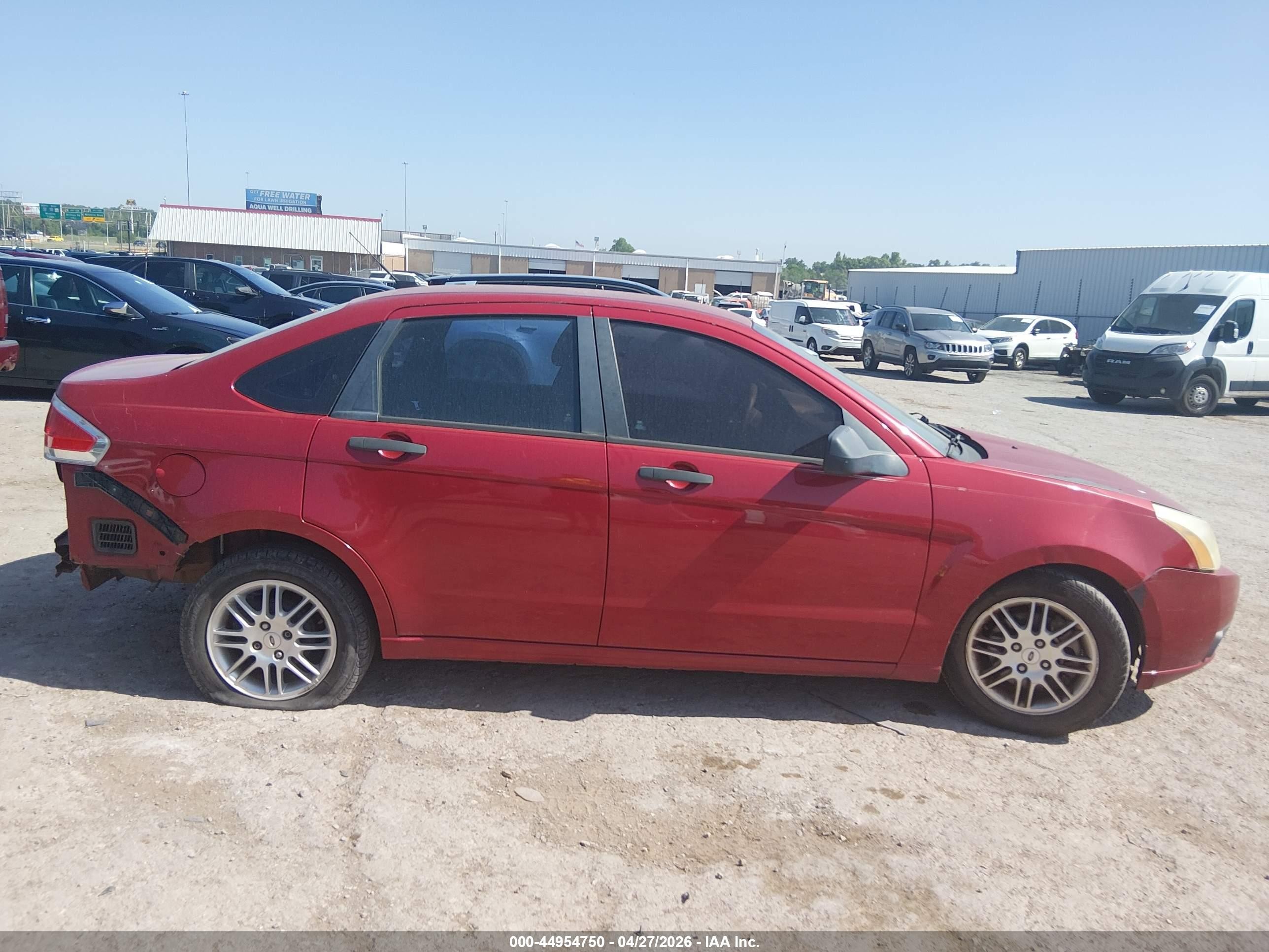 2010 Ford Focus Se Red vin: 1FAHP3FN0AW173637