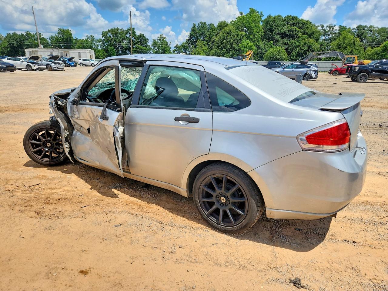 2010 Ford Focus Se Silver vin: 1FAHP3FN0AW212405