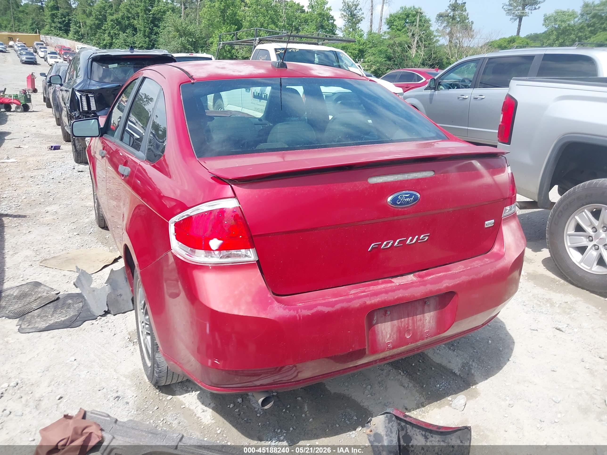 2010 Ford Focus Se Red vin: 1FAHP3FN0AW213389