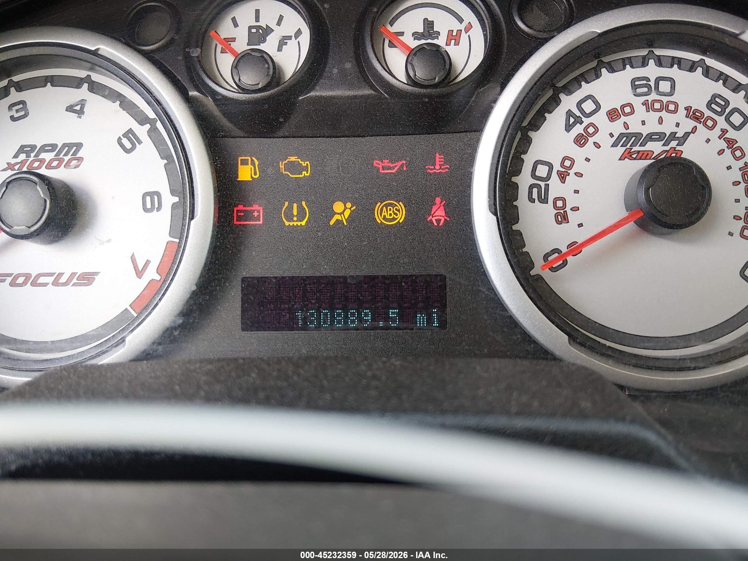 2010 Ford Focus Se Серебряный vin: 1FAHP3FN0AW235828