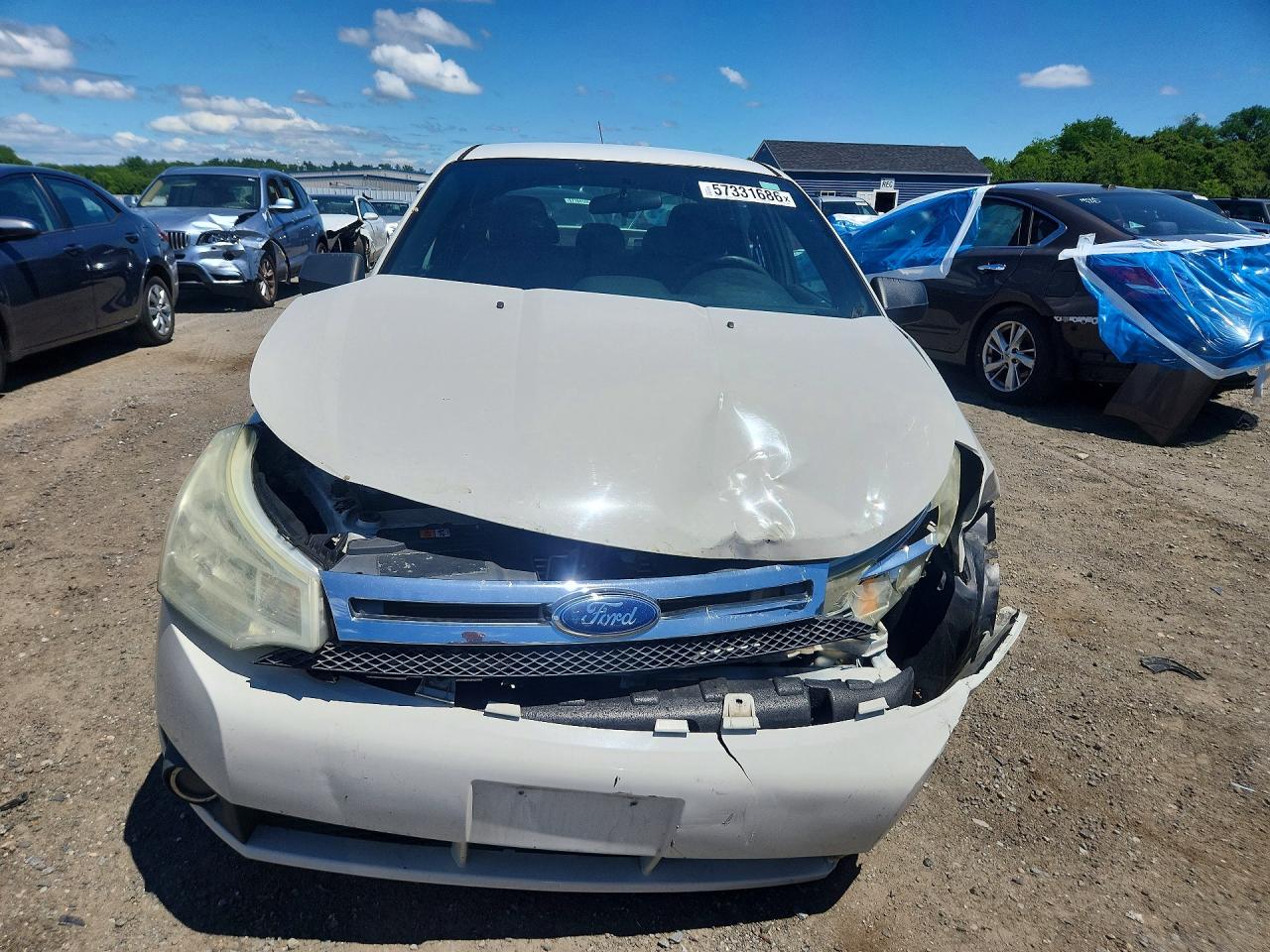 2010 Ford Focus Se White vin: 1FAHP3FN0AW247090