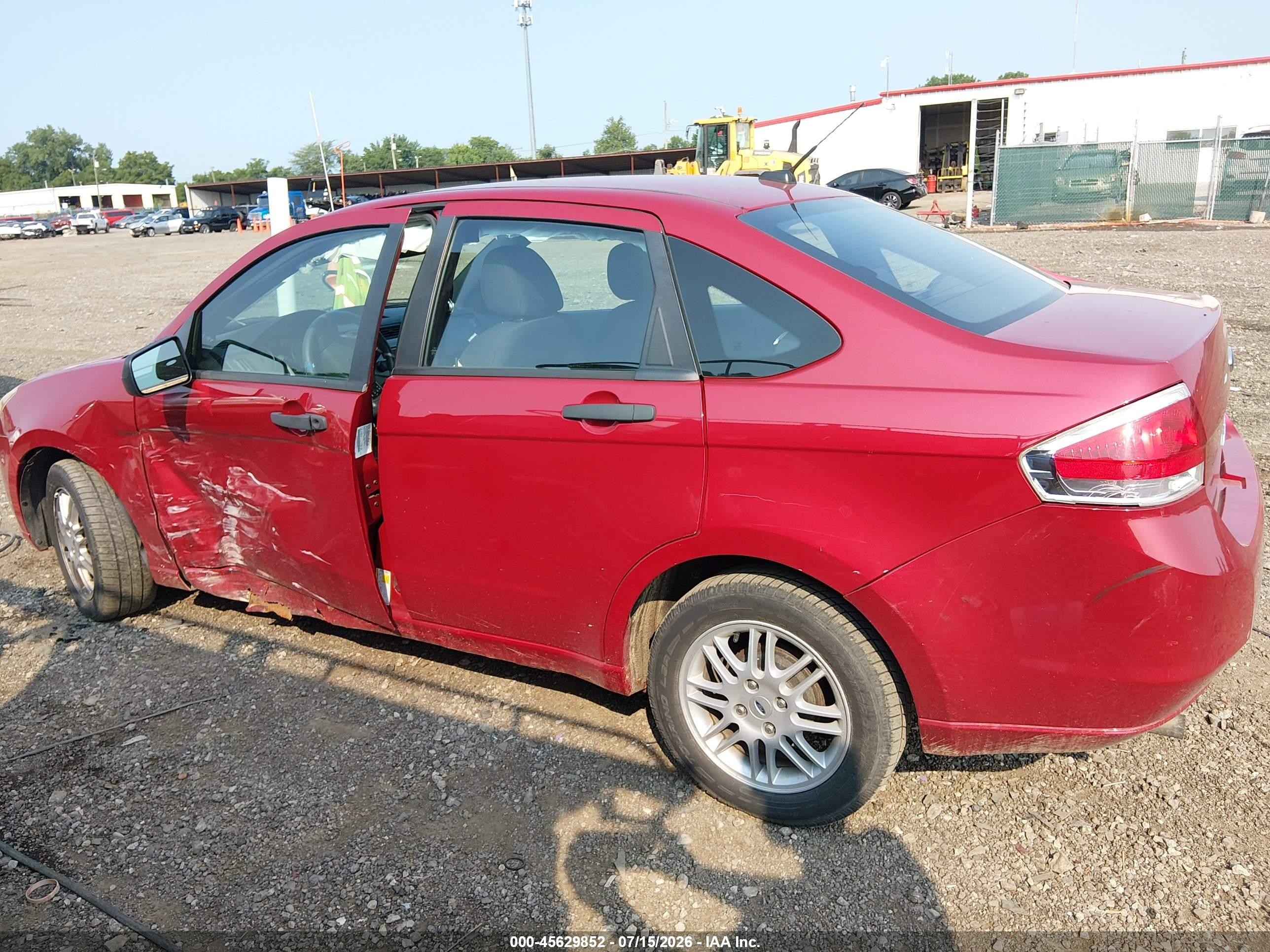 2010 Ford Focus Se Red vin: 1FAHP3FN0AW278212