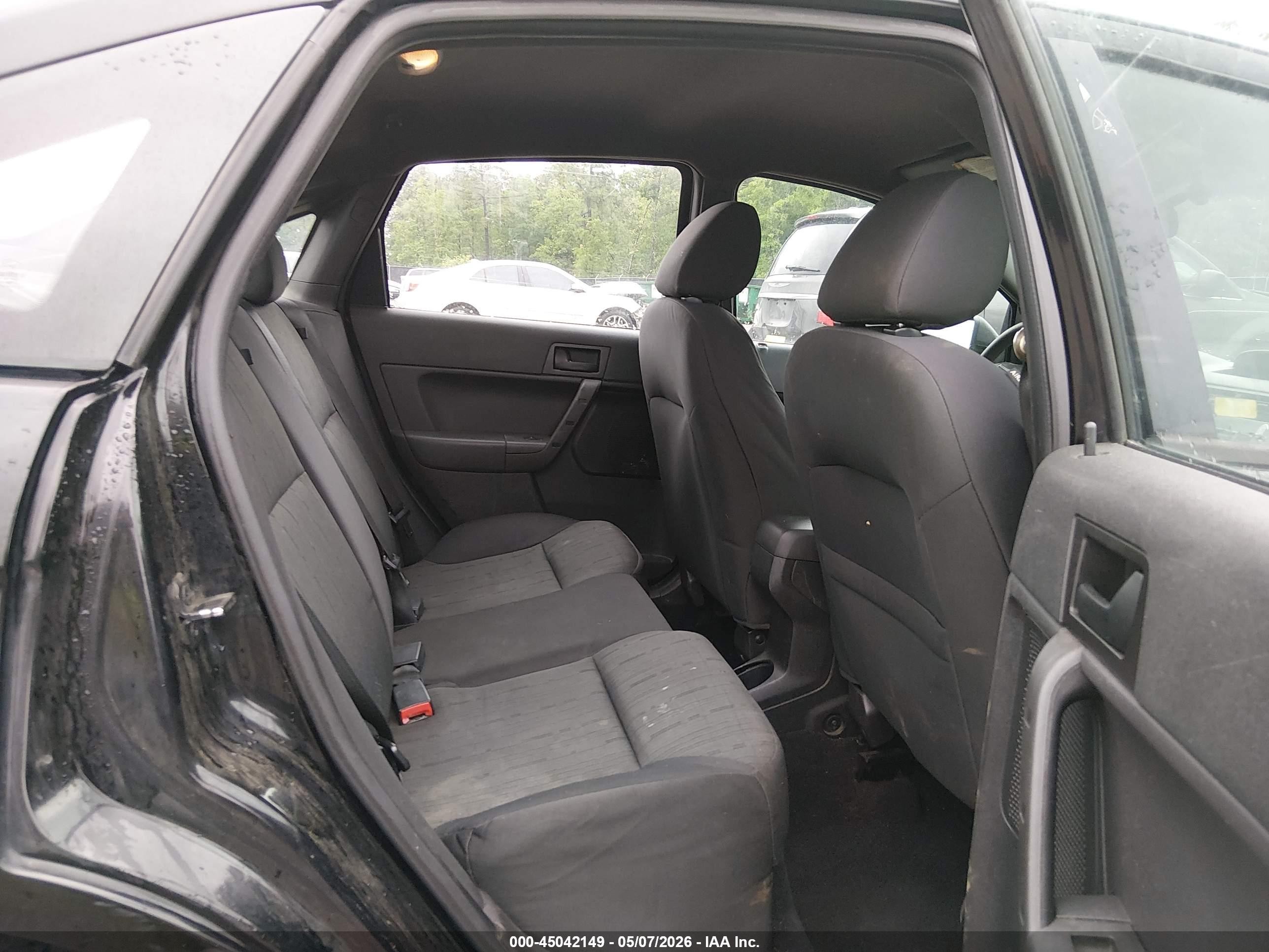 2010 Ford Focus Se Black vin: 1FAHP3FN0AW286049