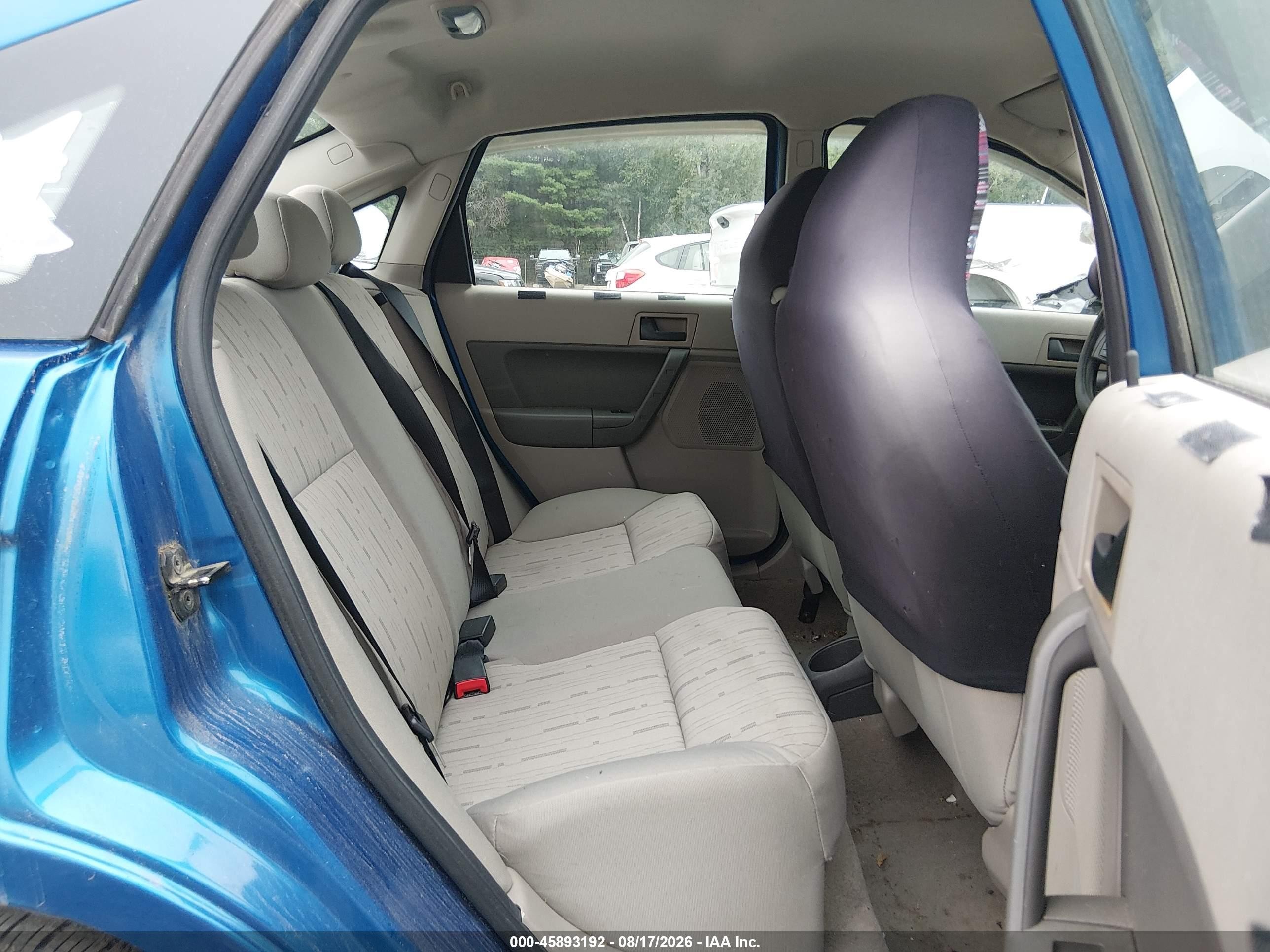 2010 Ford Focus Se Синий vin: 1FAHP3FN0AW298265