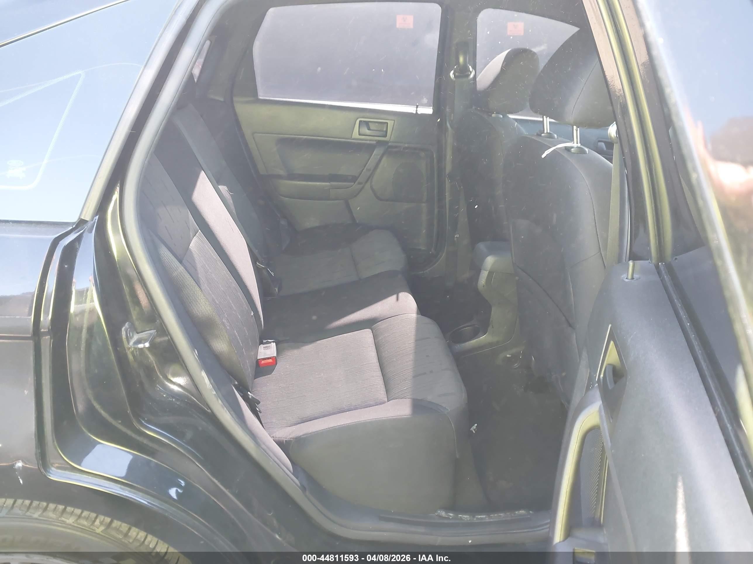 2010 Ford Focus Se Black vin: 1FAHP3FN0AW299206