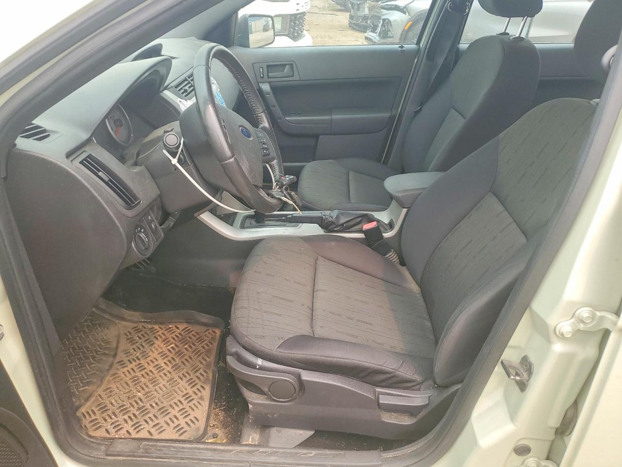 2011 Ford Focus Se Green vin: 1FAHP3FN0BW129560