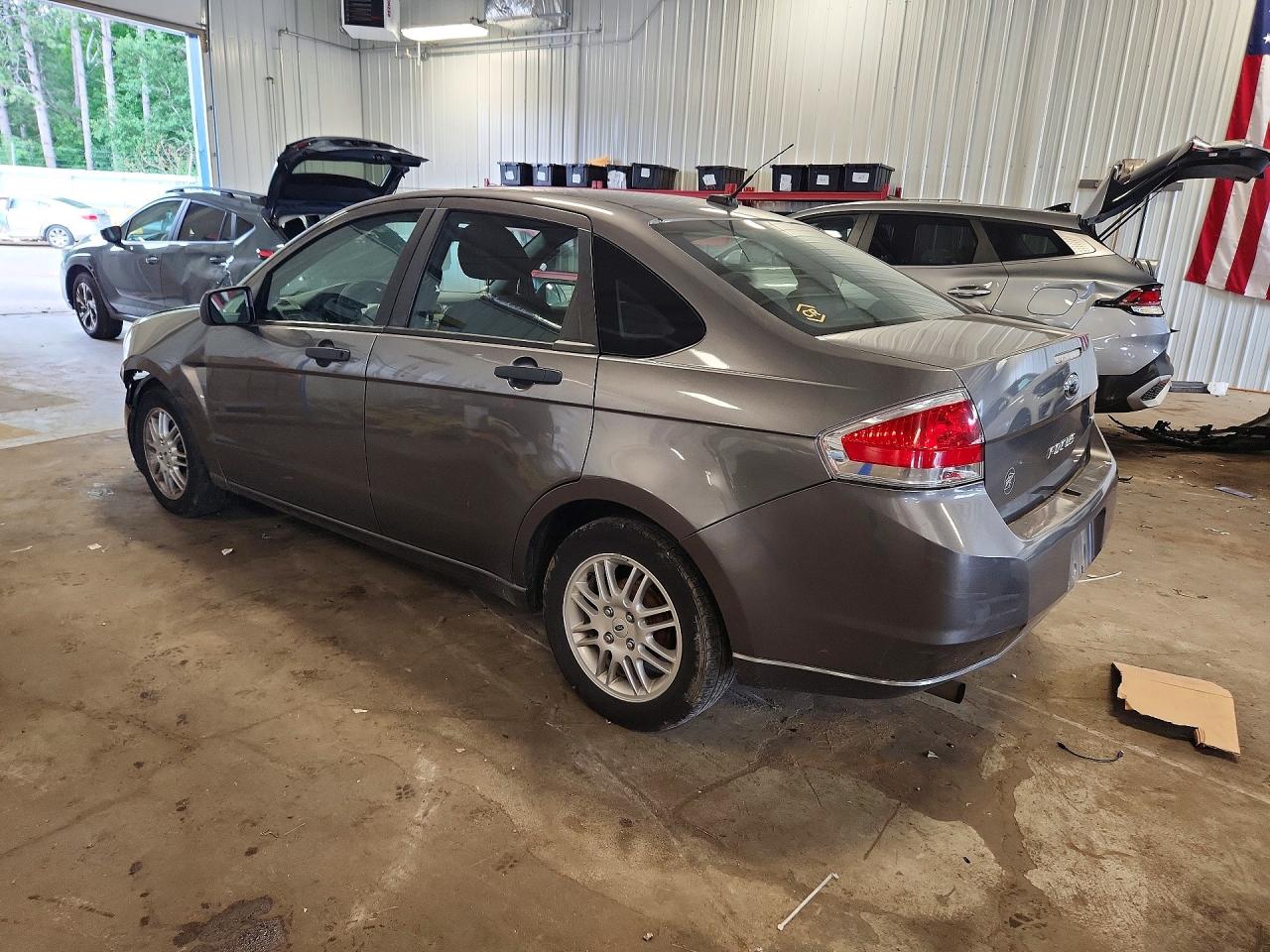 2011 Ford Focus Se Gray vin: 1FAHP3FN0BW149582