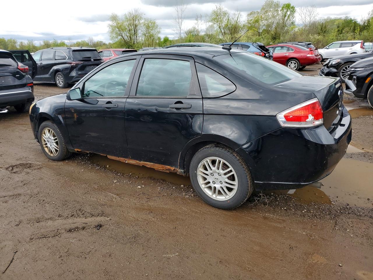 2011 Ford Focus Se Black vin: 1FAHP3FN0BW176877
