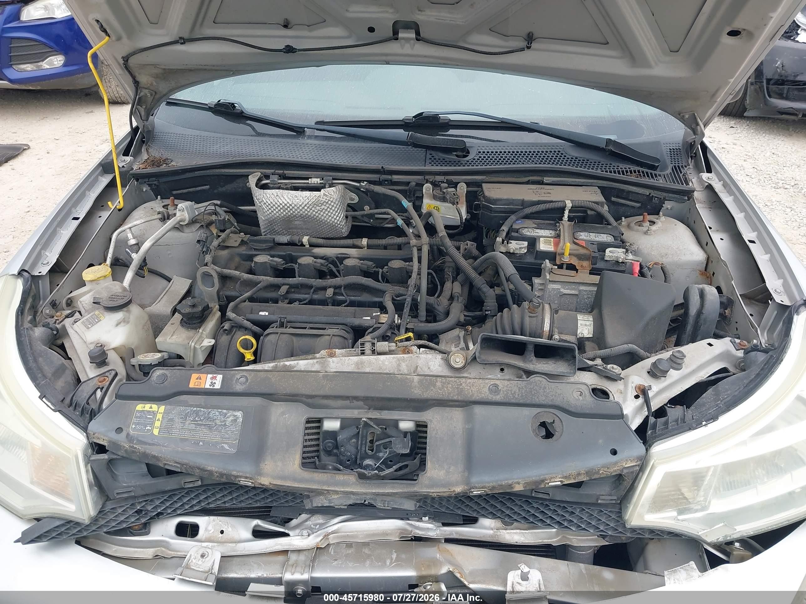 2011 Ford Focus Se Серебряный vin: 1FAHP3FN0BW201177