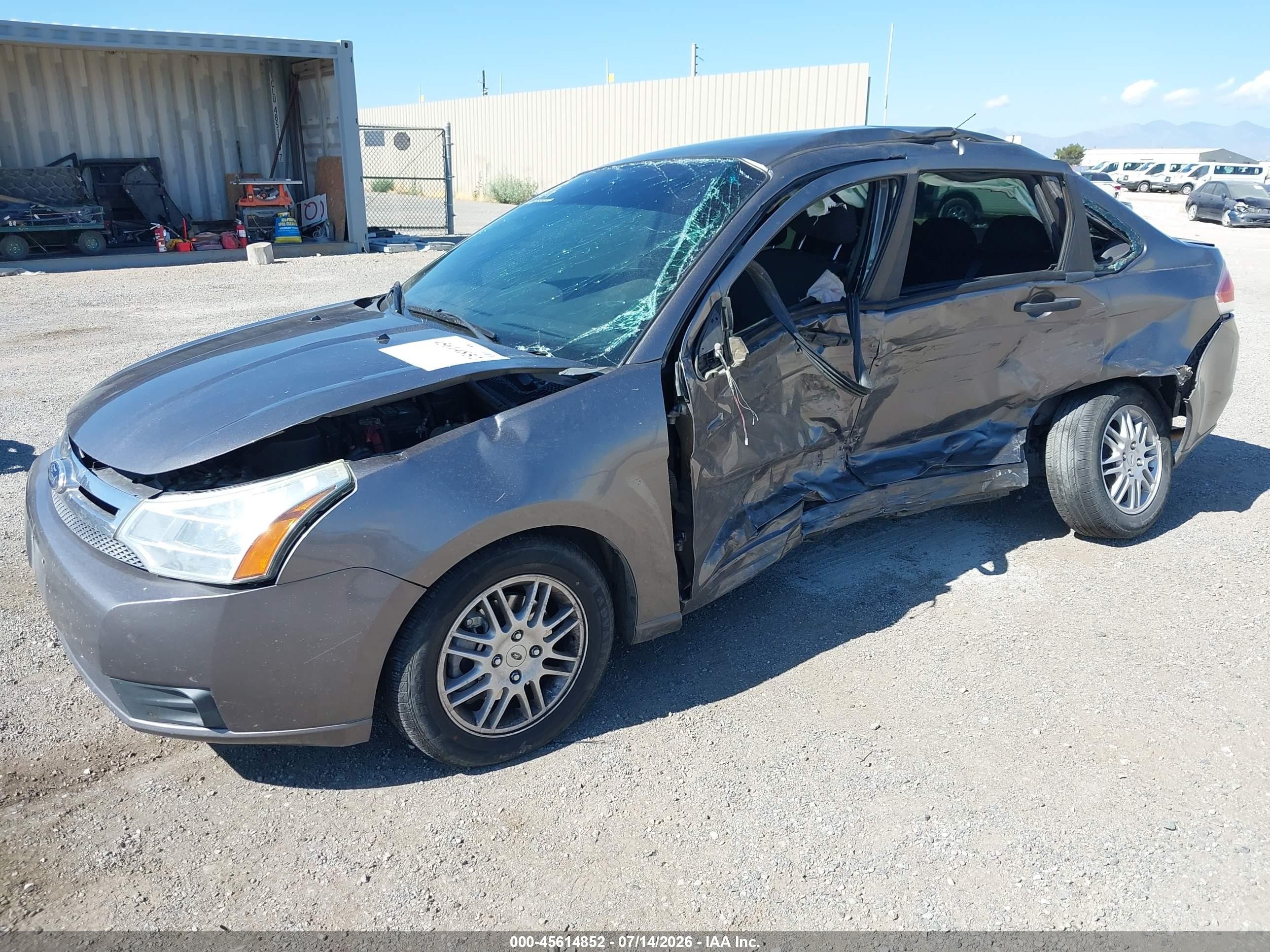2011 Ford Focus Se Серый vin: 1FAHP3FN0BW203057