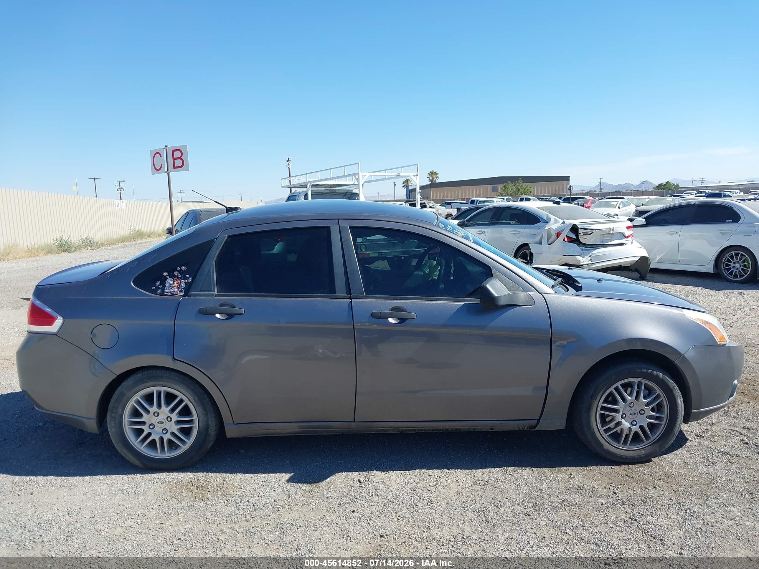 2011 Ford Focus Se Серый vin: 1FAHP3FN0BW203057